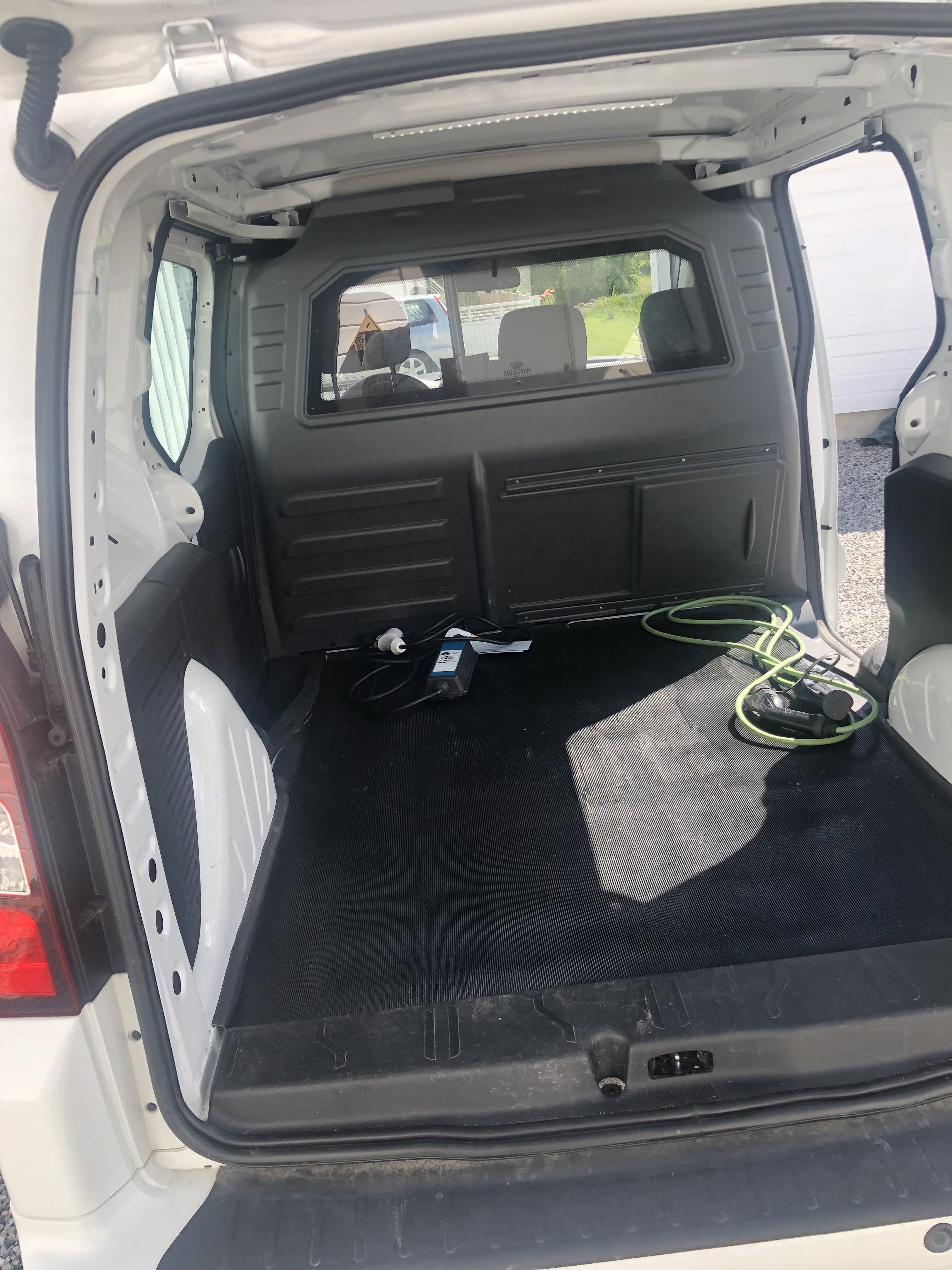 Peugeot Partner med GPS