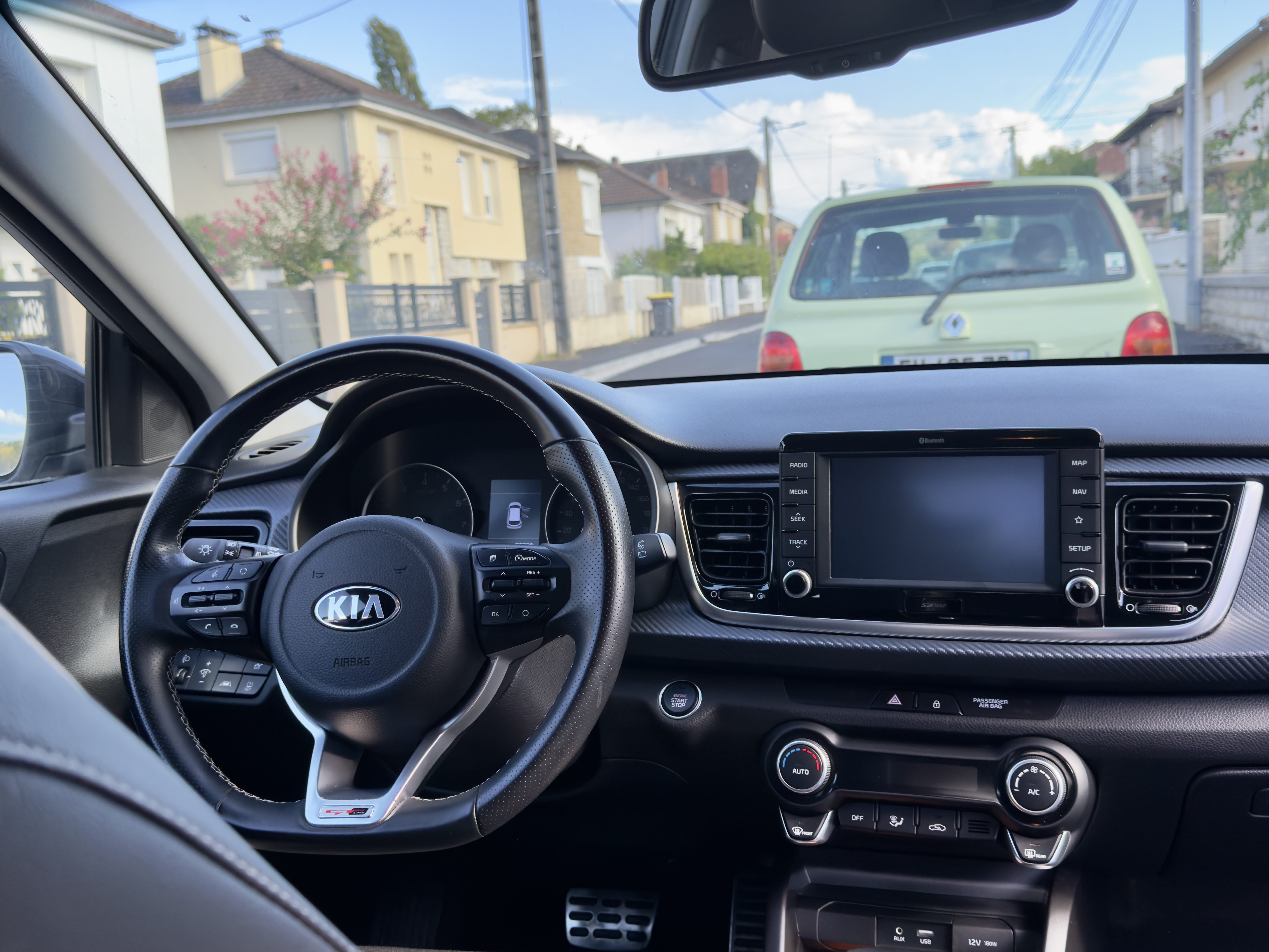 Kia Rio avec GPS