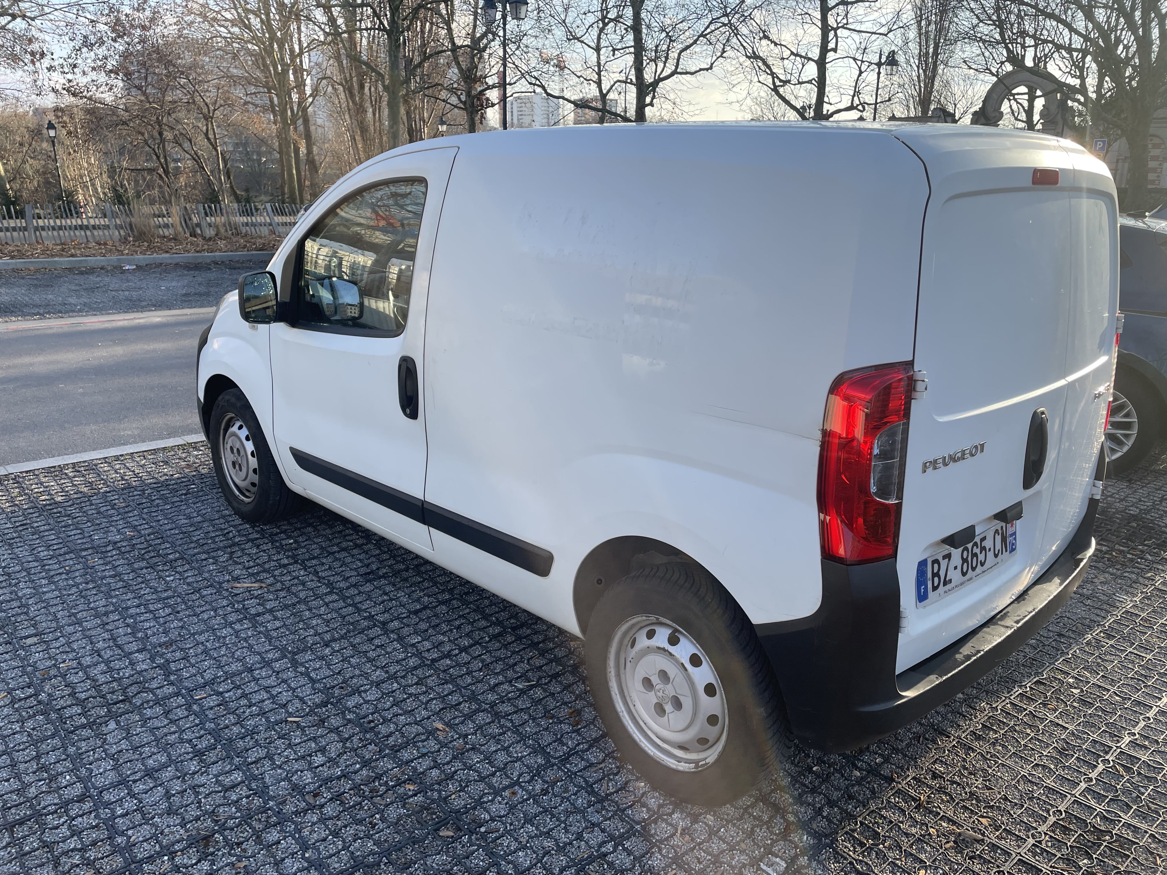 Peugeot Bipper avec Caméra de recul