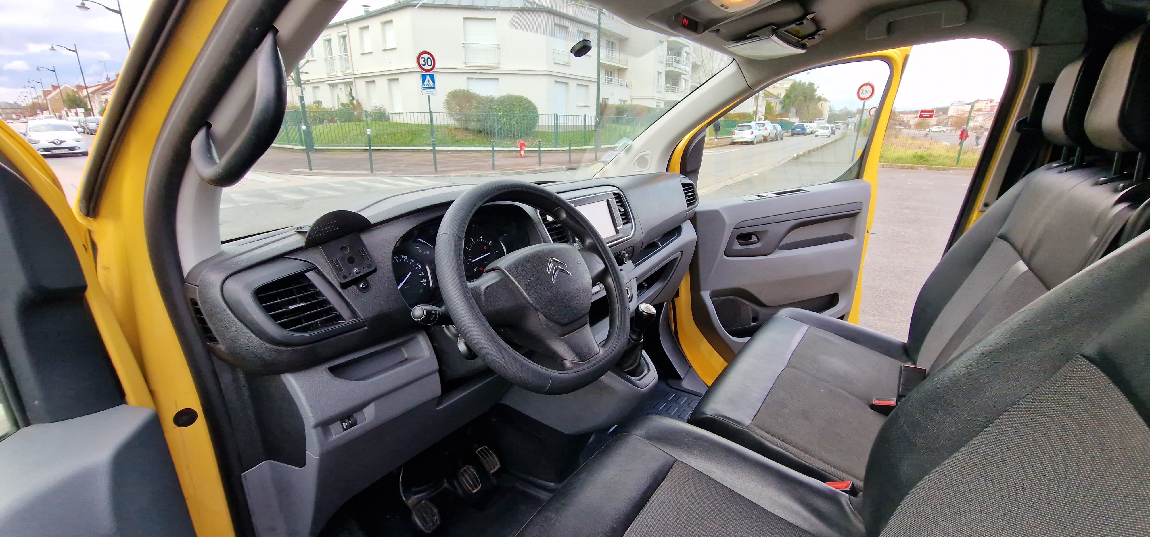 Citroen Jumpy Paris 19ème - ES153RE avec Audio Bluetooth