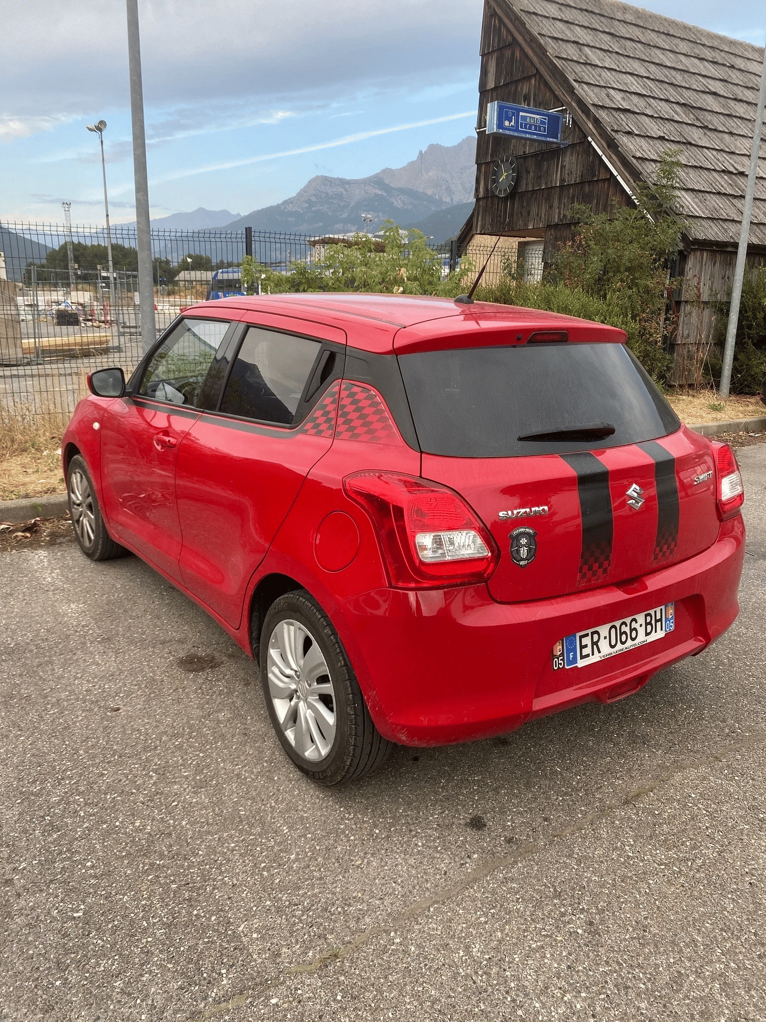 Suzuki Swift, 2017, Essence 95