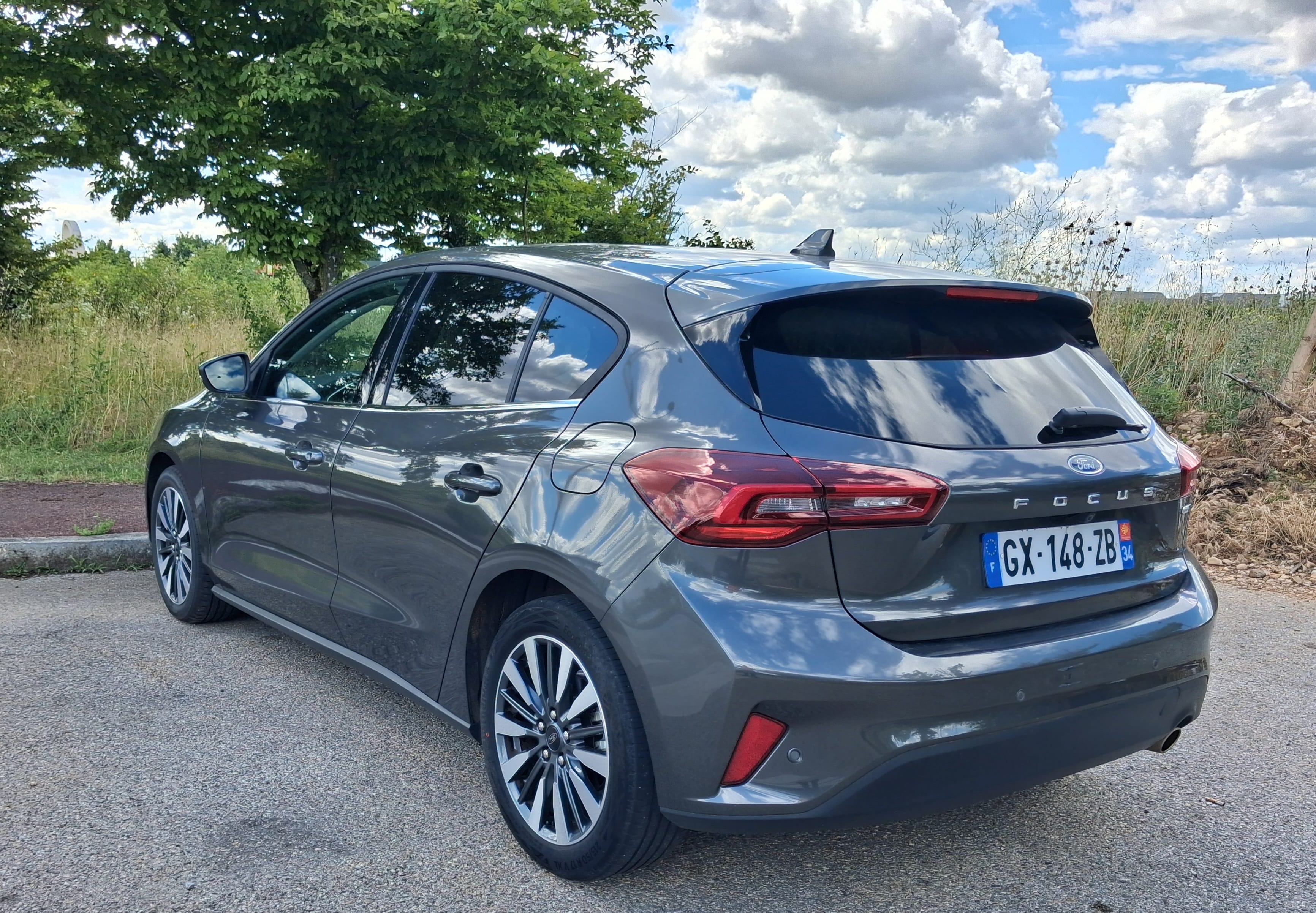 Ford Focus Hybride Ethanol - roulez à 80cts le litre - avec Caméra de recul