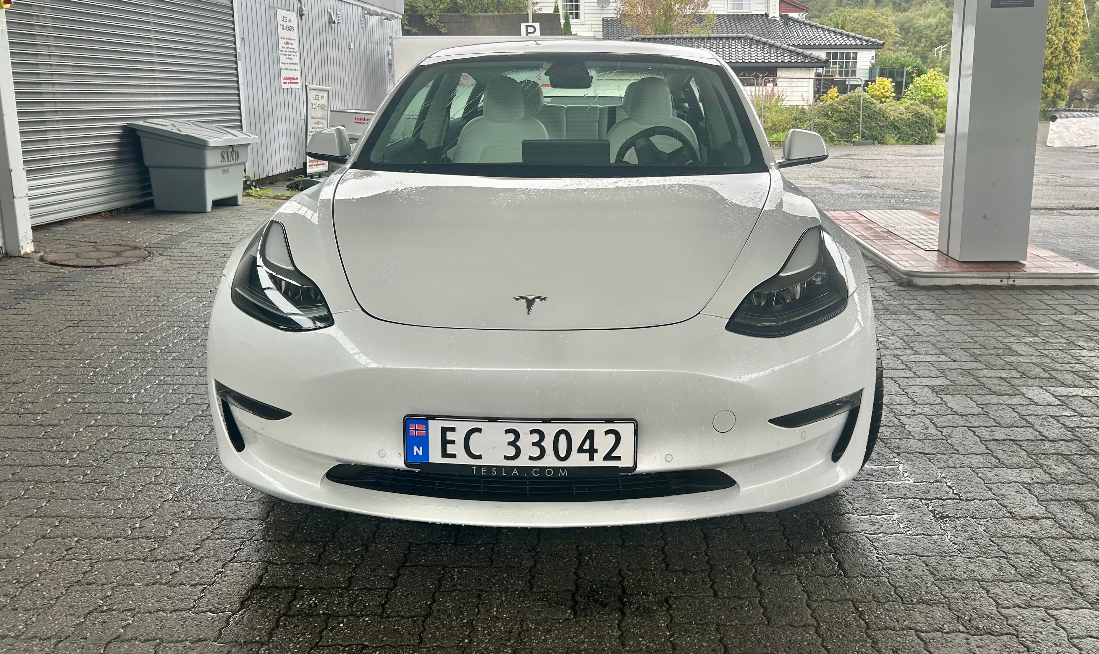 Tesla Model 3 med Bluetooth audio