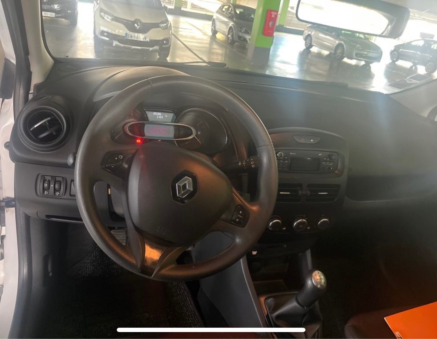 Renault Clio 1.5 dci 75 cv 5 places avec Régulateur de vitesse