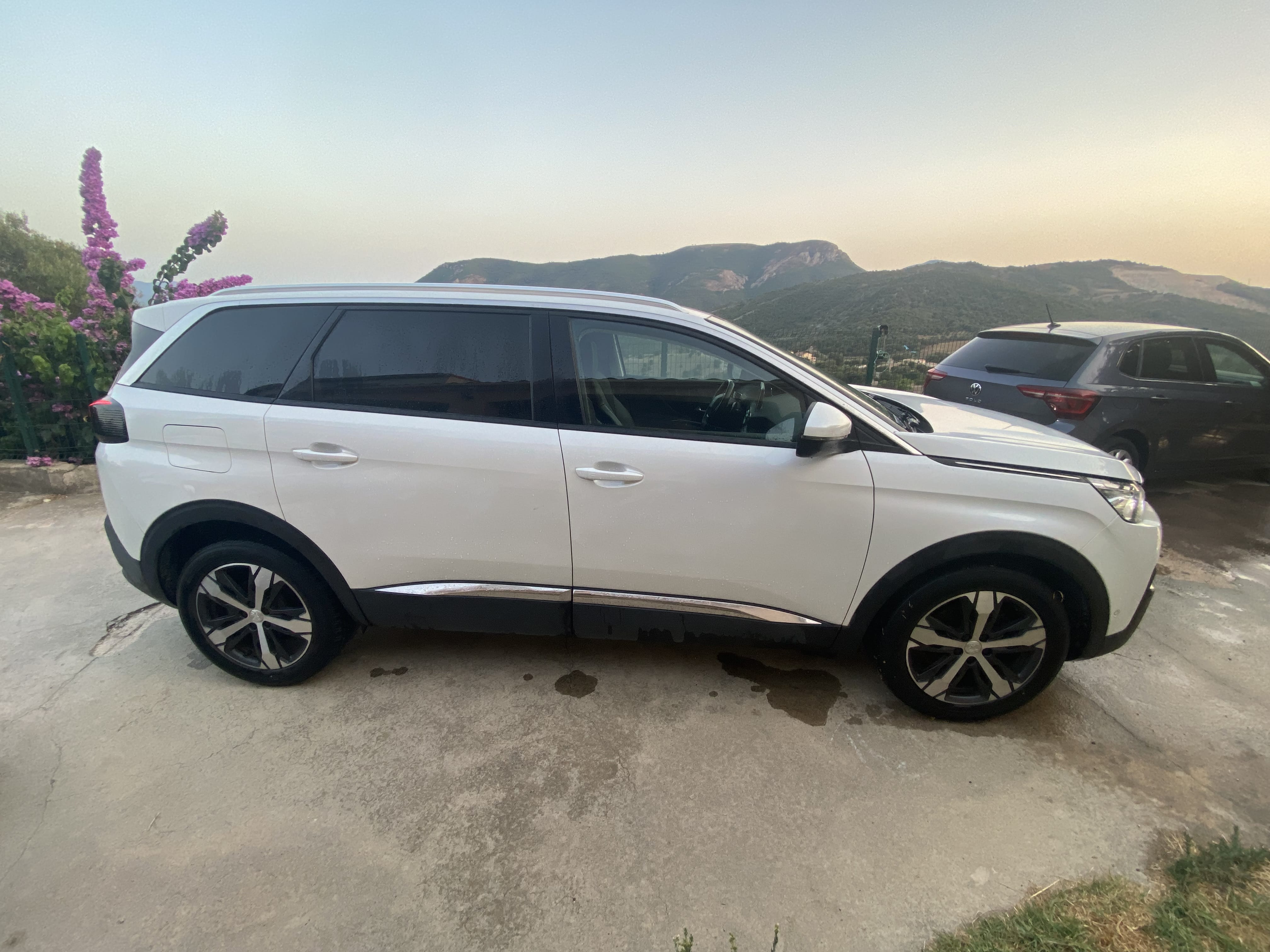 Peugeot 5008, 2018, Essence 95, automatique, 7 places