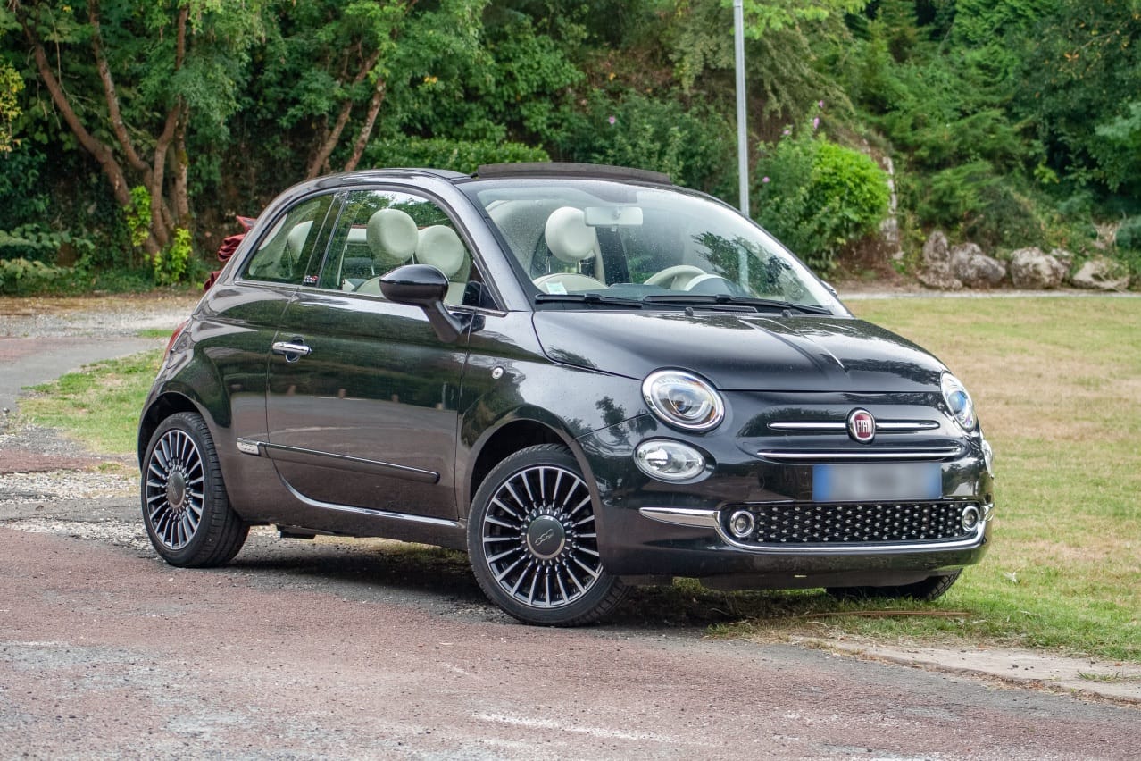 Fiat 500 C Gare ST-Jean  Louez Fiat 500 Cabriolet – Élégance, Maniabilité et Plaisir de Conduite !, 2016, Essence 95