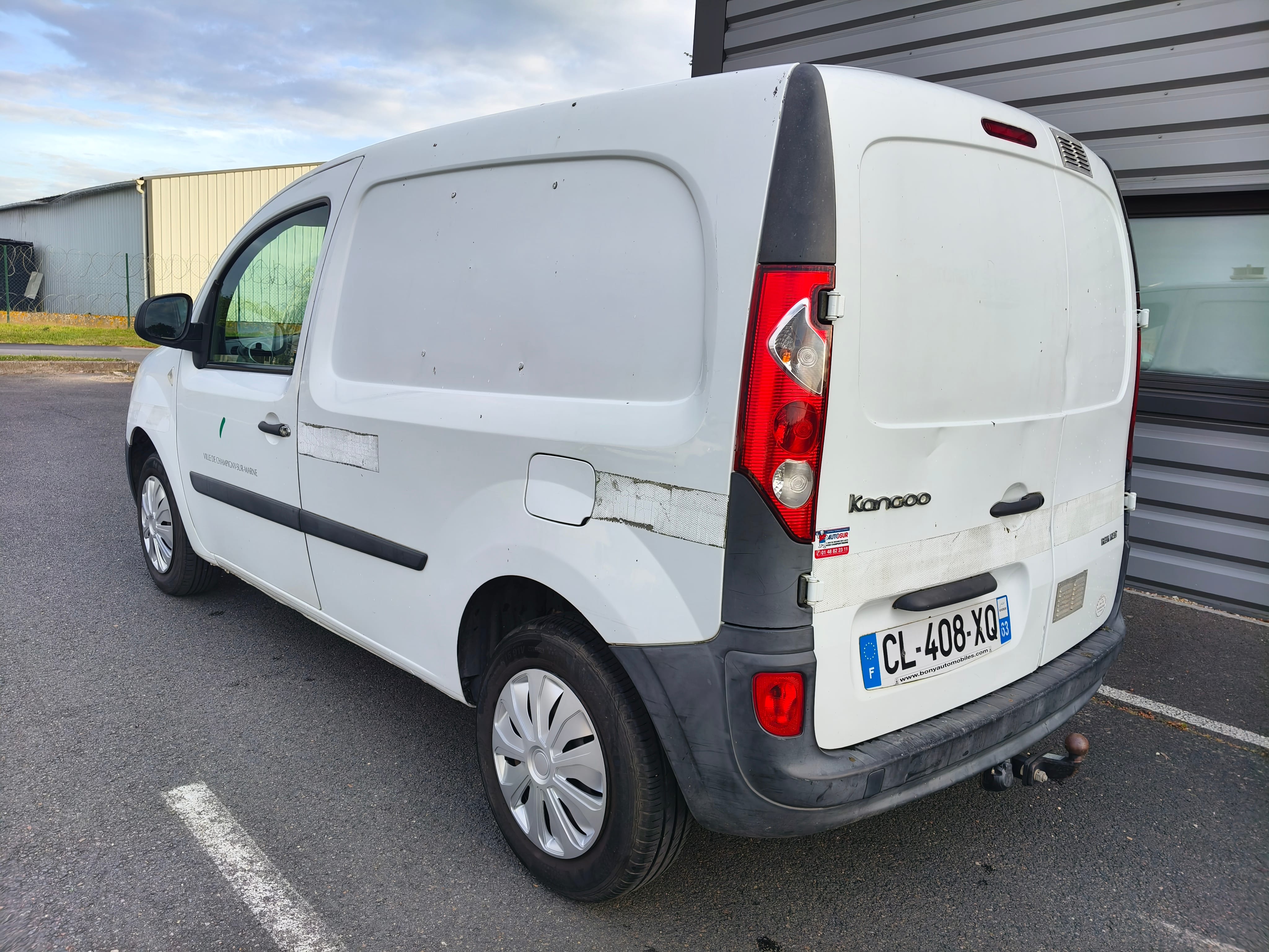 Renault Kangoo Express avec Autoradio