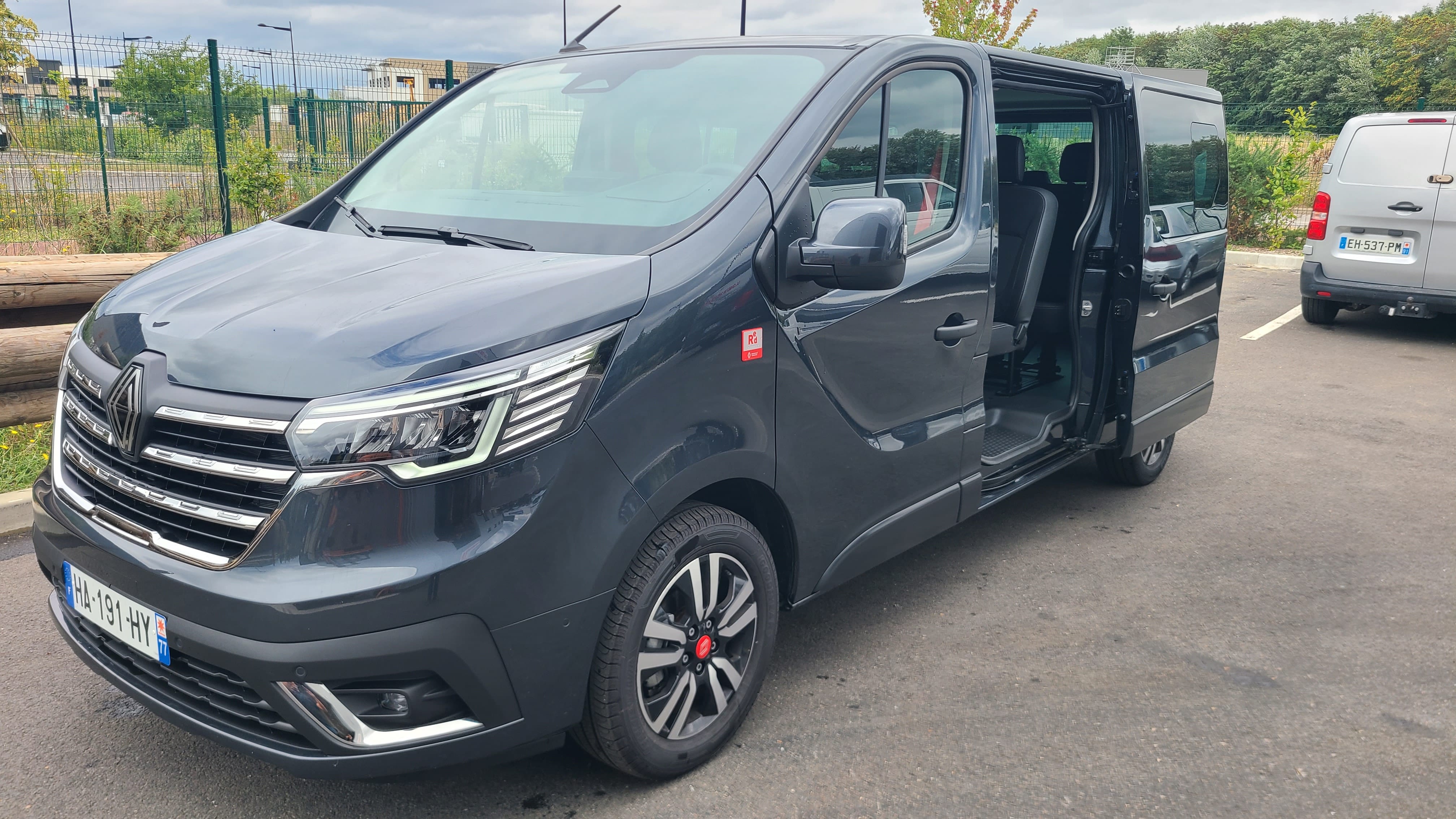 Renault Trafic Passenger, 2024, Diesel, automatique, 9 places et plus