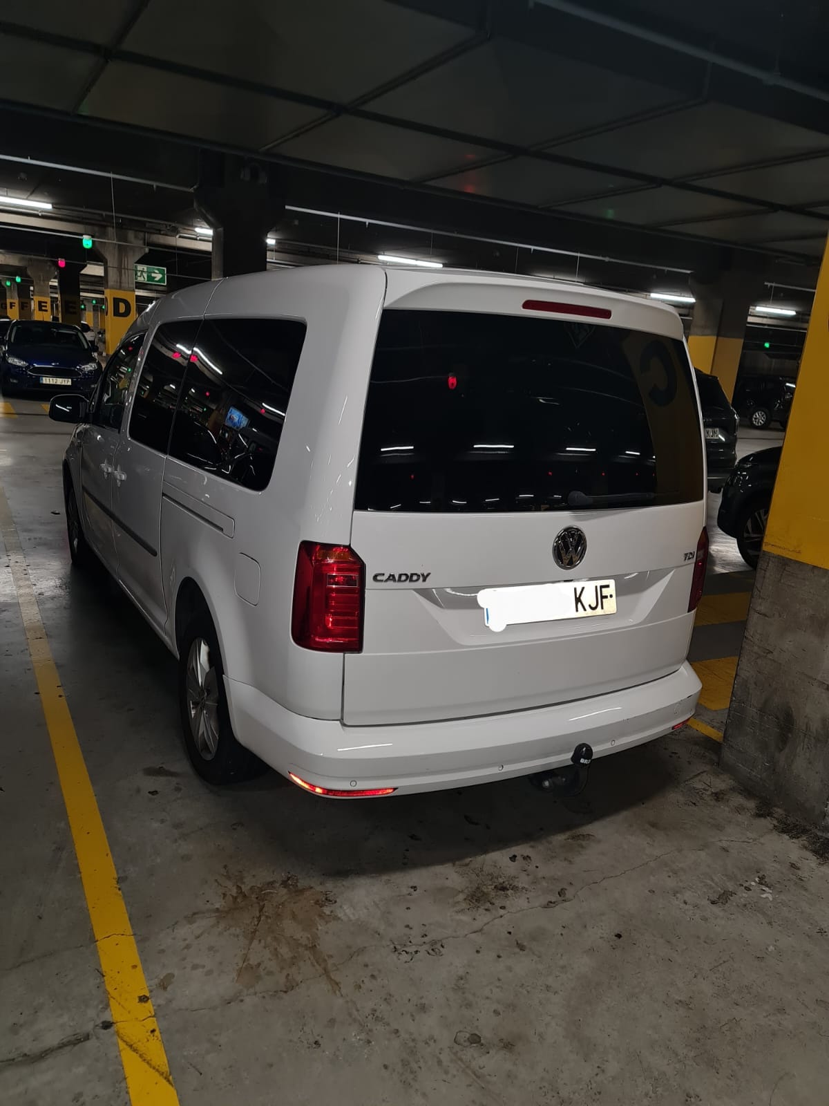 Volkswagen Caddy Maxi con Cámara de marcha atrás
