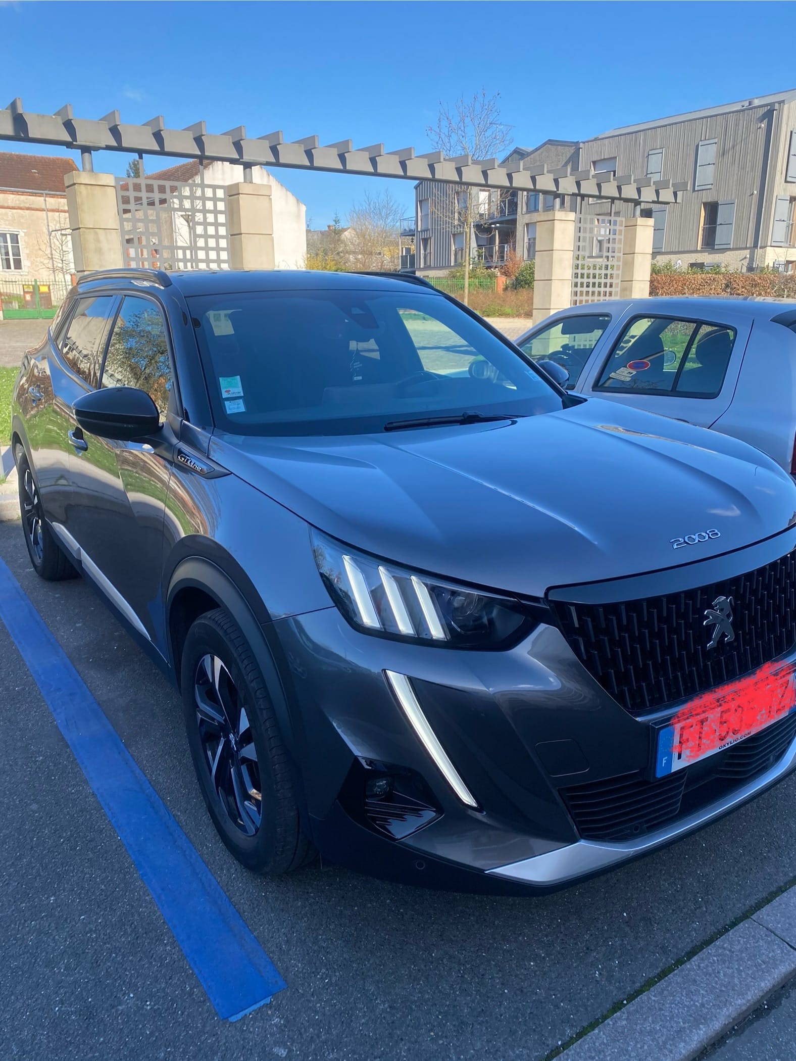 Peugeot 2008, 2020, Essence 98