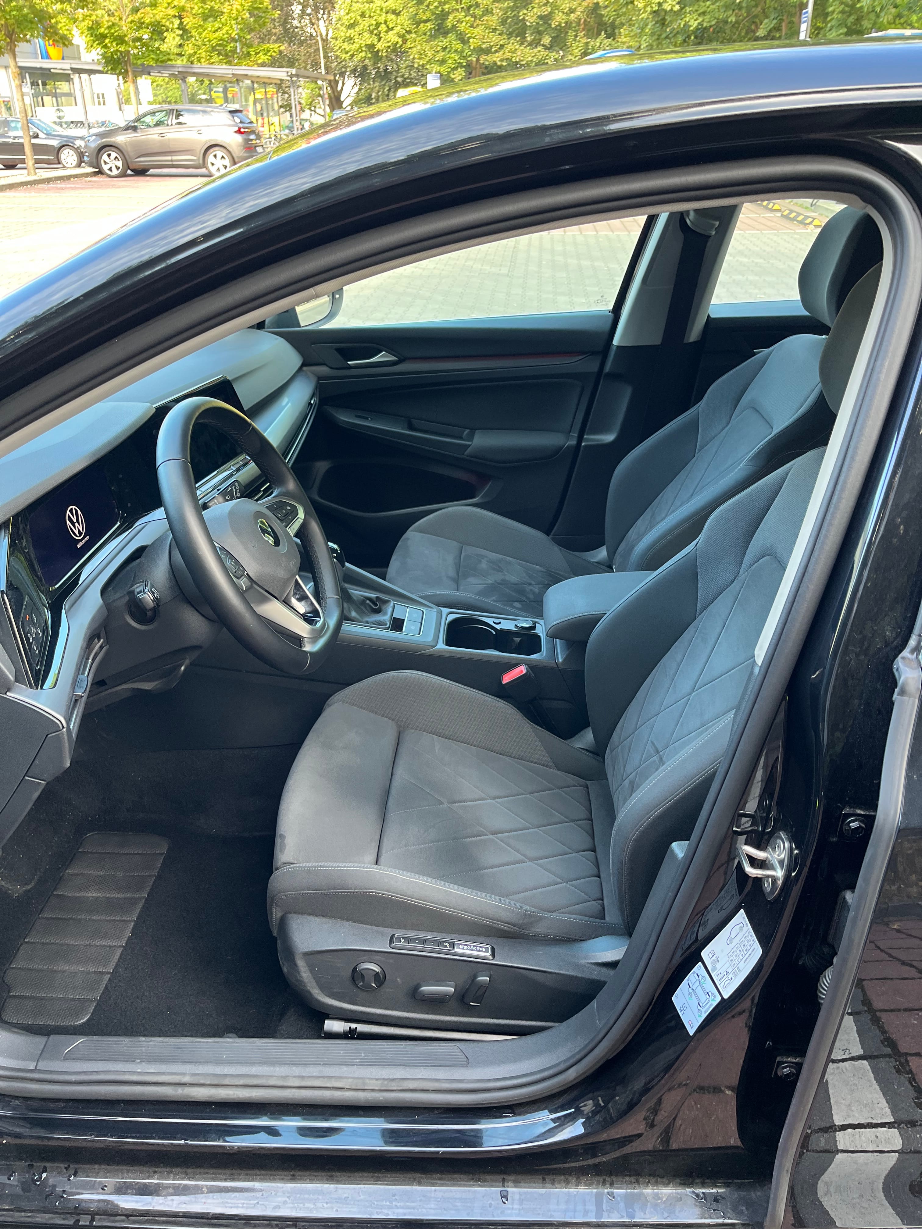 Volkswagen Golf mit Tempomat