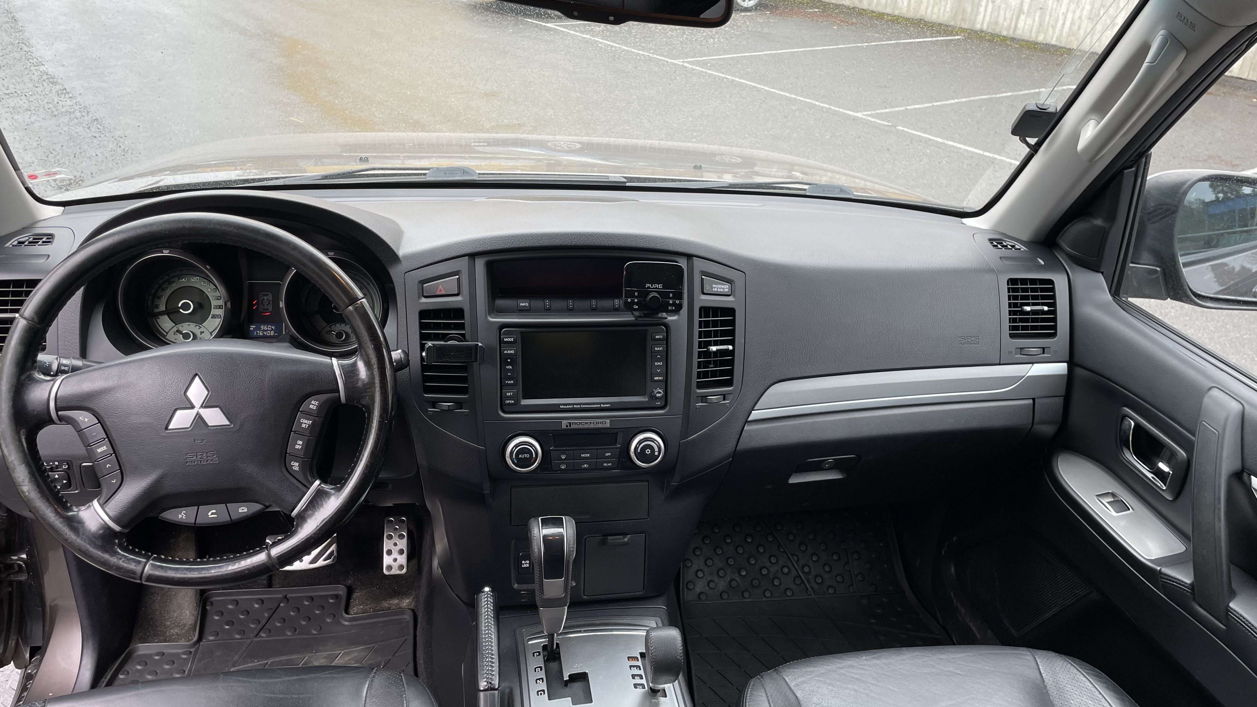 Mitsubishi Pajero 3,2D med Cruisekontroll