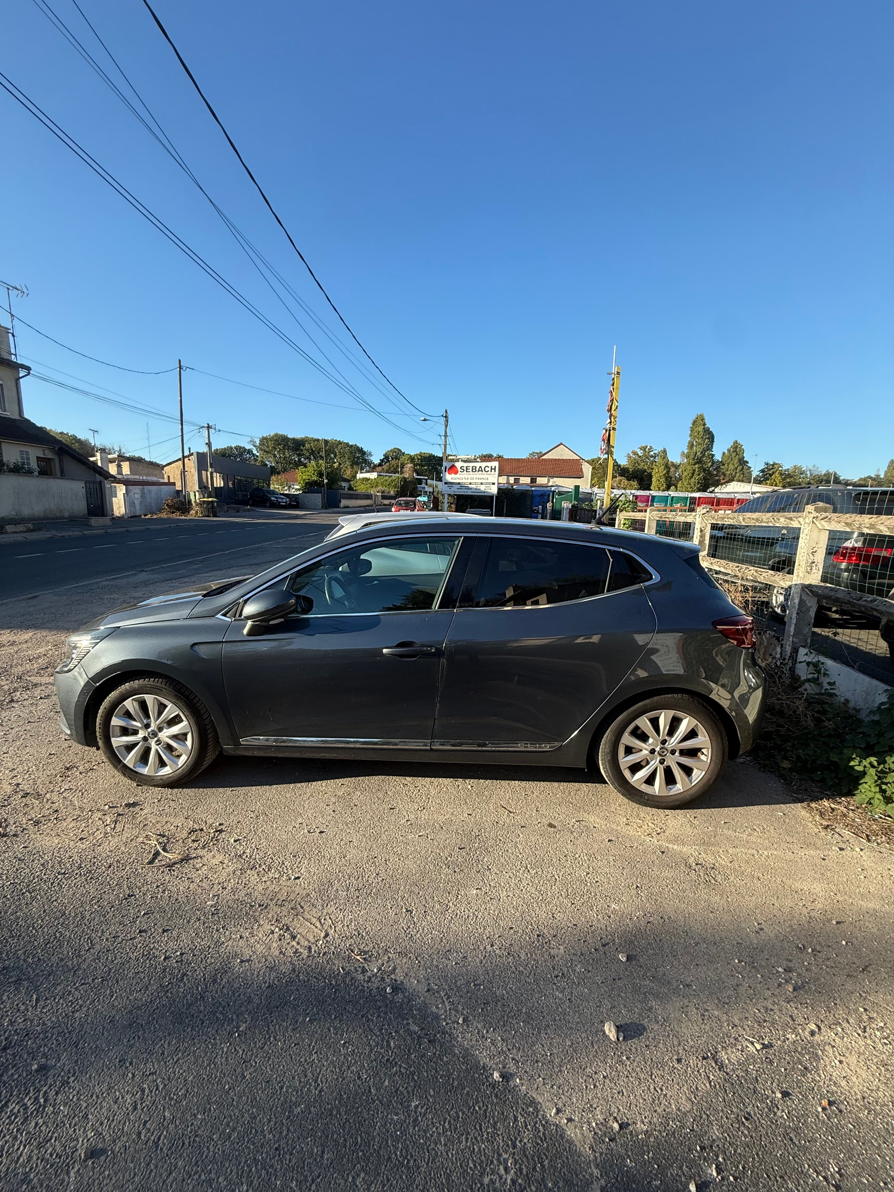 Renault Clio E-tech avec Climatisation