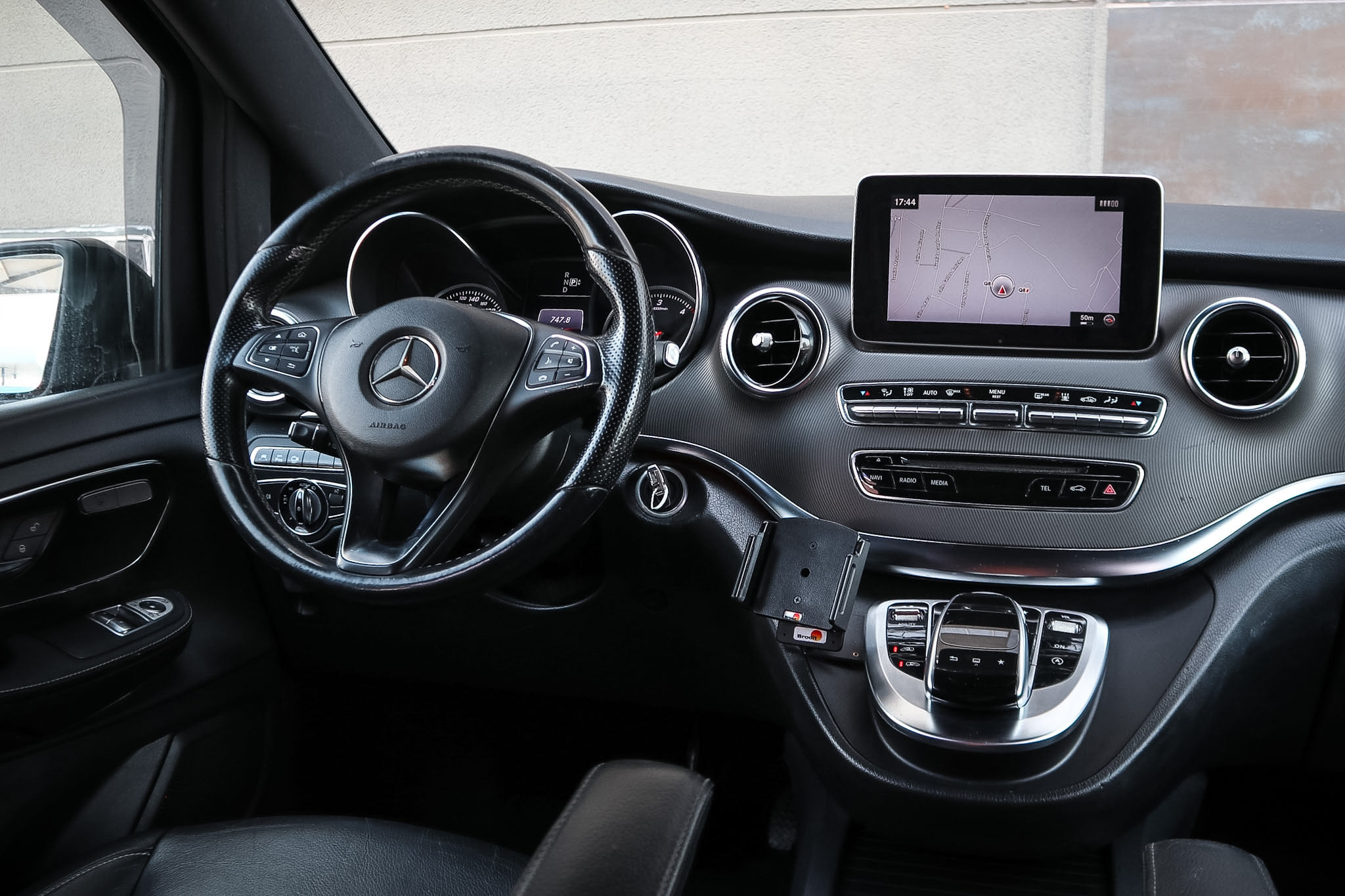 Mercedes-Benz Clase V 250 d 4-MATIC con Radio 