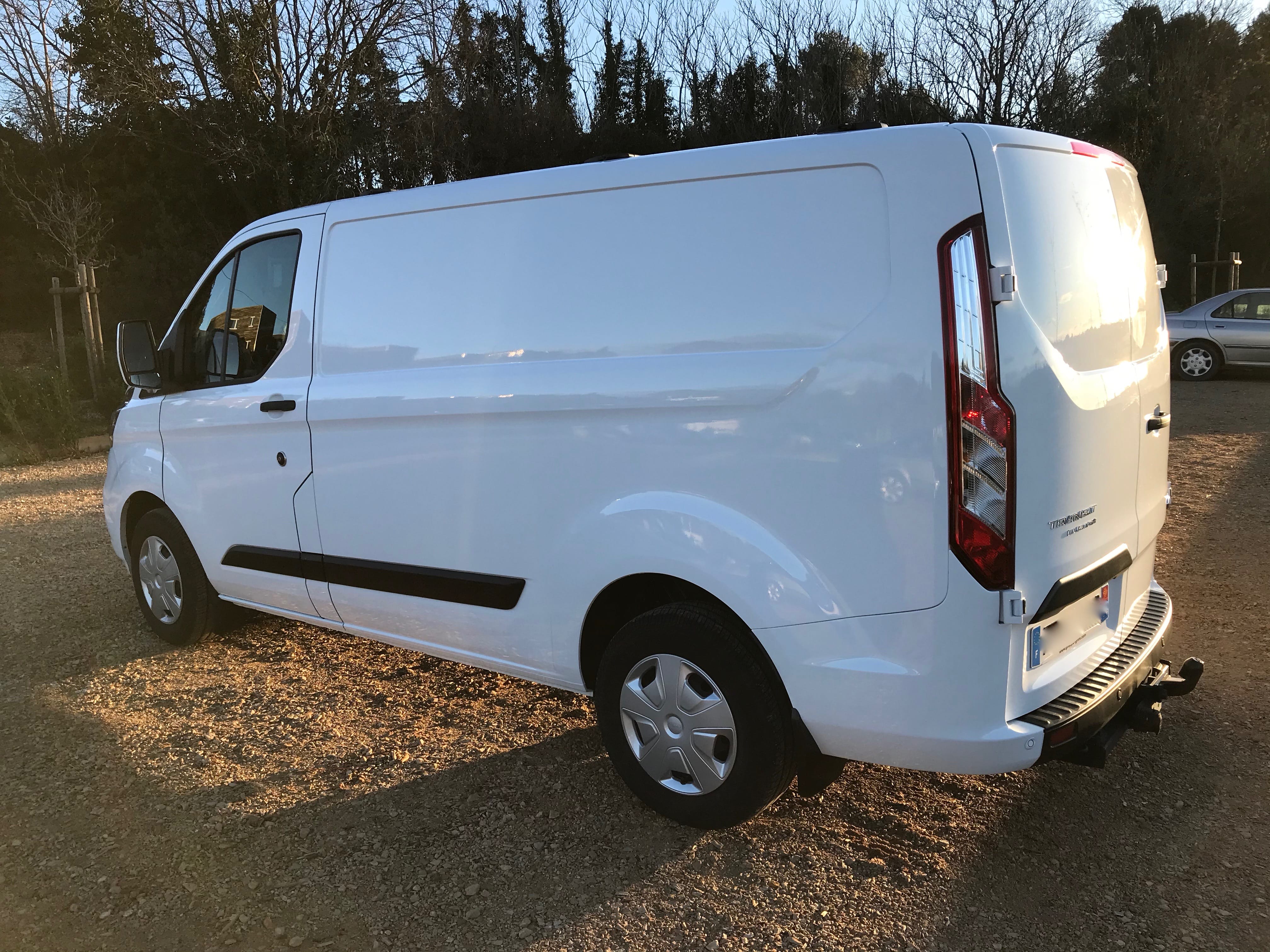 Ford Transit Custom Fourgon 2,2 Diesel avec Climatisation