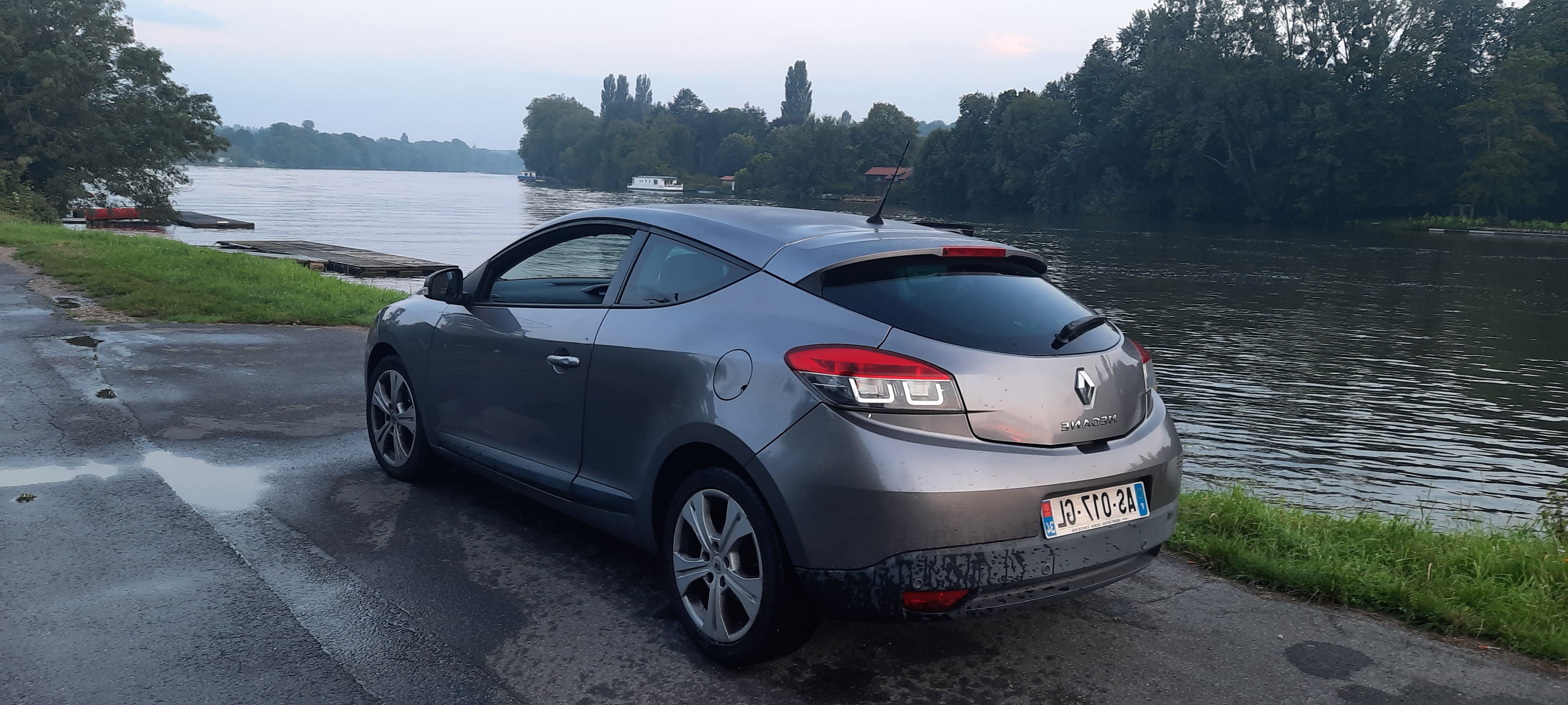 Renault Mégane Coupé avec Audio Bluetooth