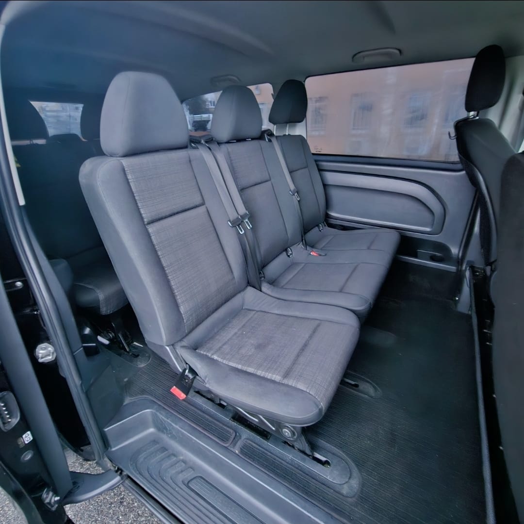 Mercedes-Benz Vito Tourer avec Pneus neige