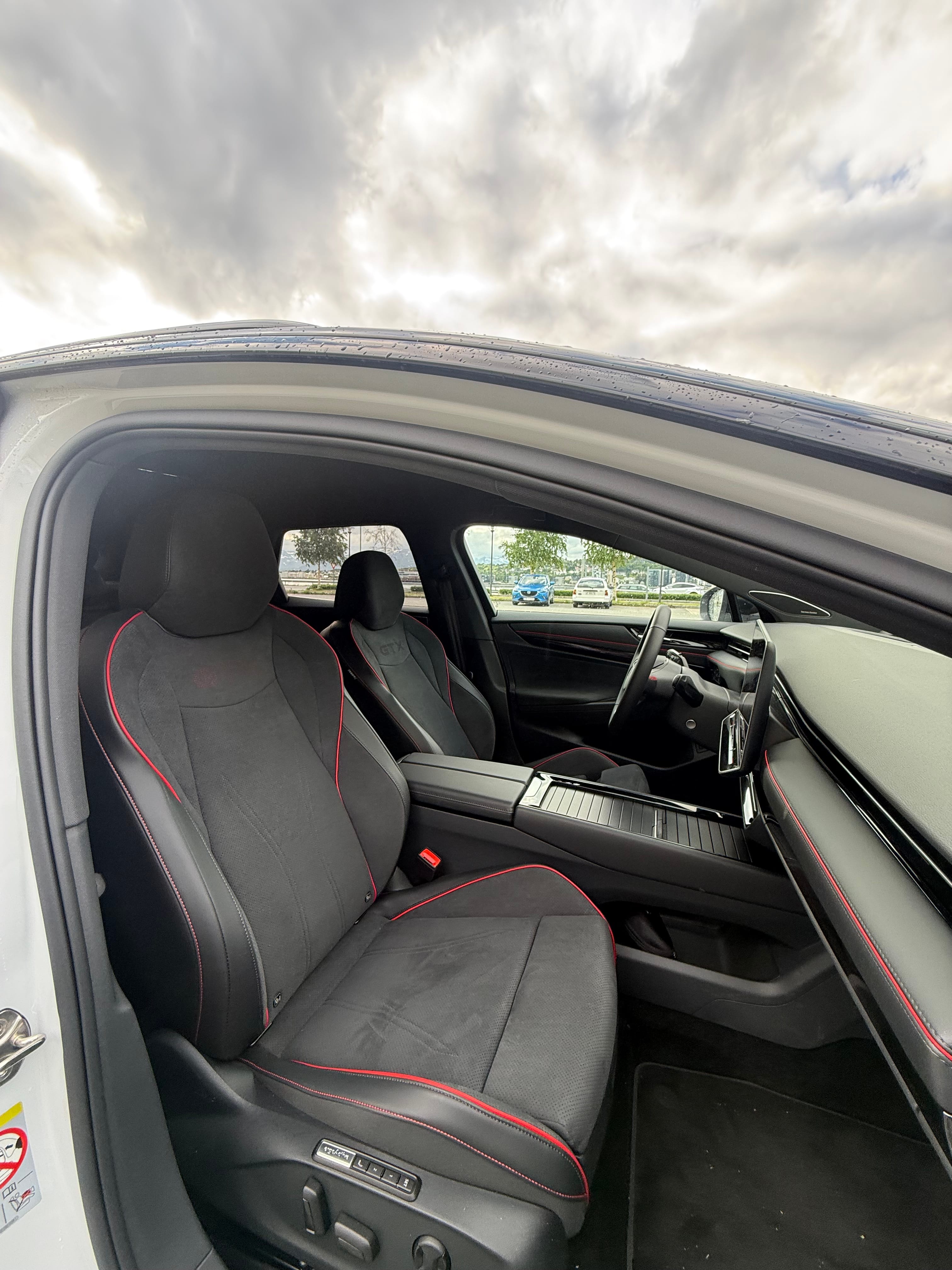 Volkswagen ID.7 Tourer Pro med Babysete