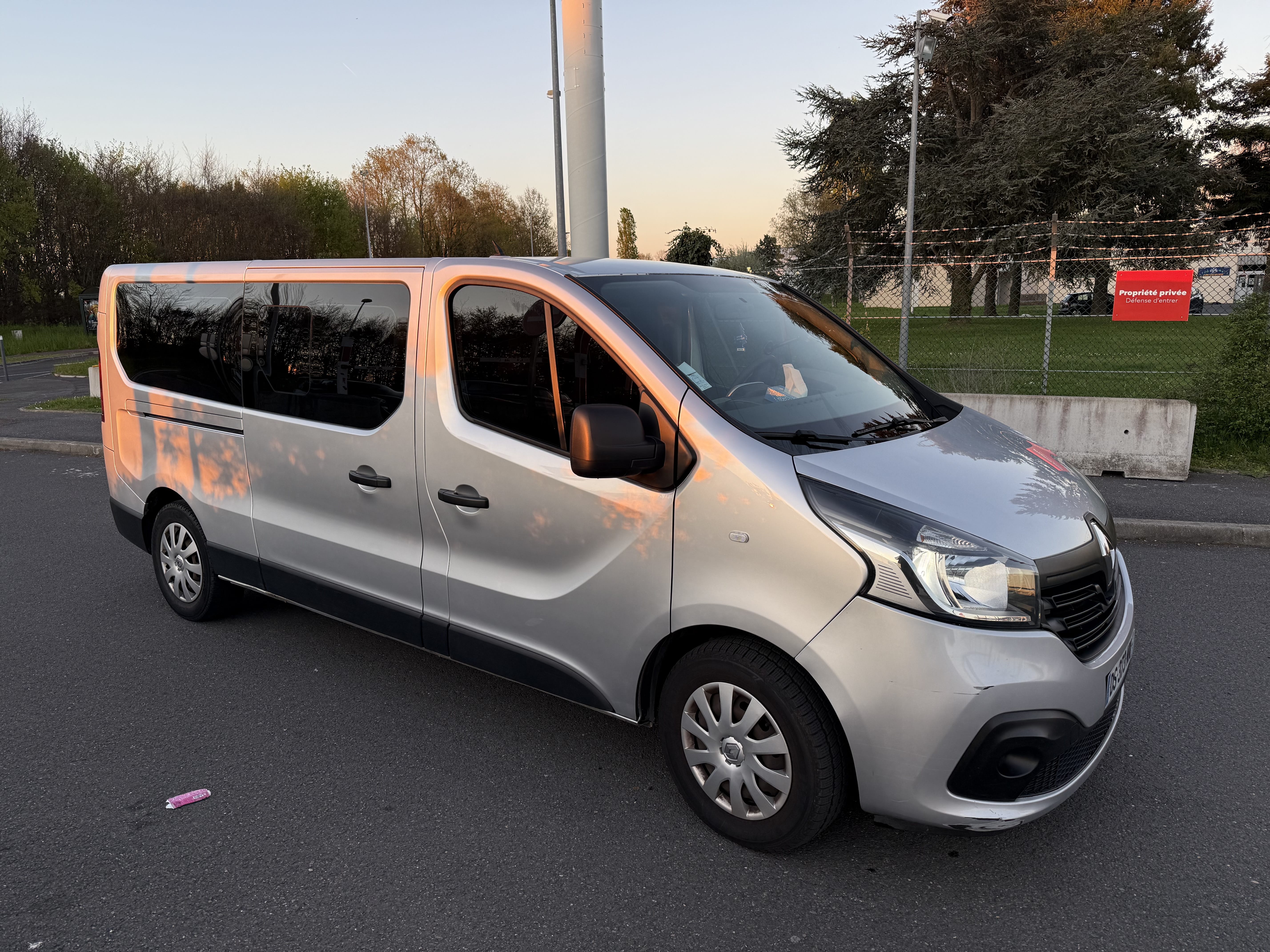 Renault Trafic Passenger XL avec GPS