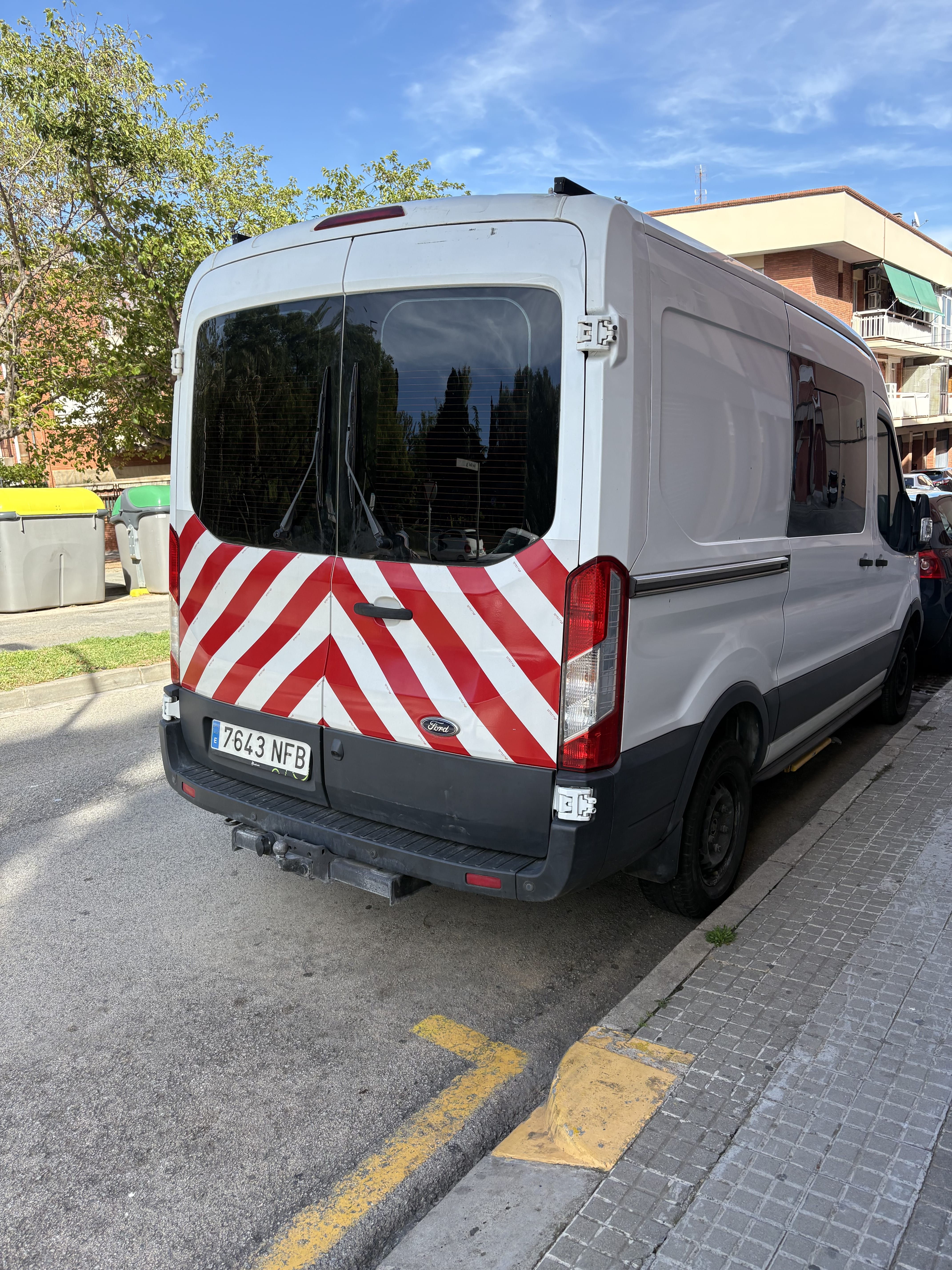 Ford Transit 350 2.0 avec Audio Bluetooth