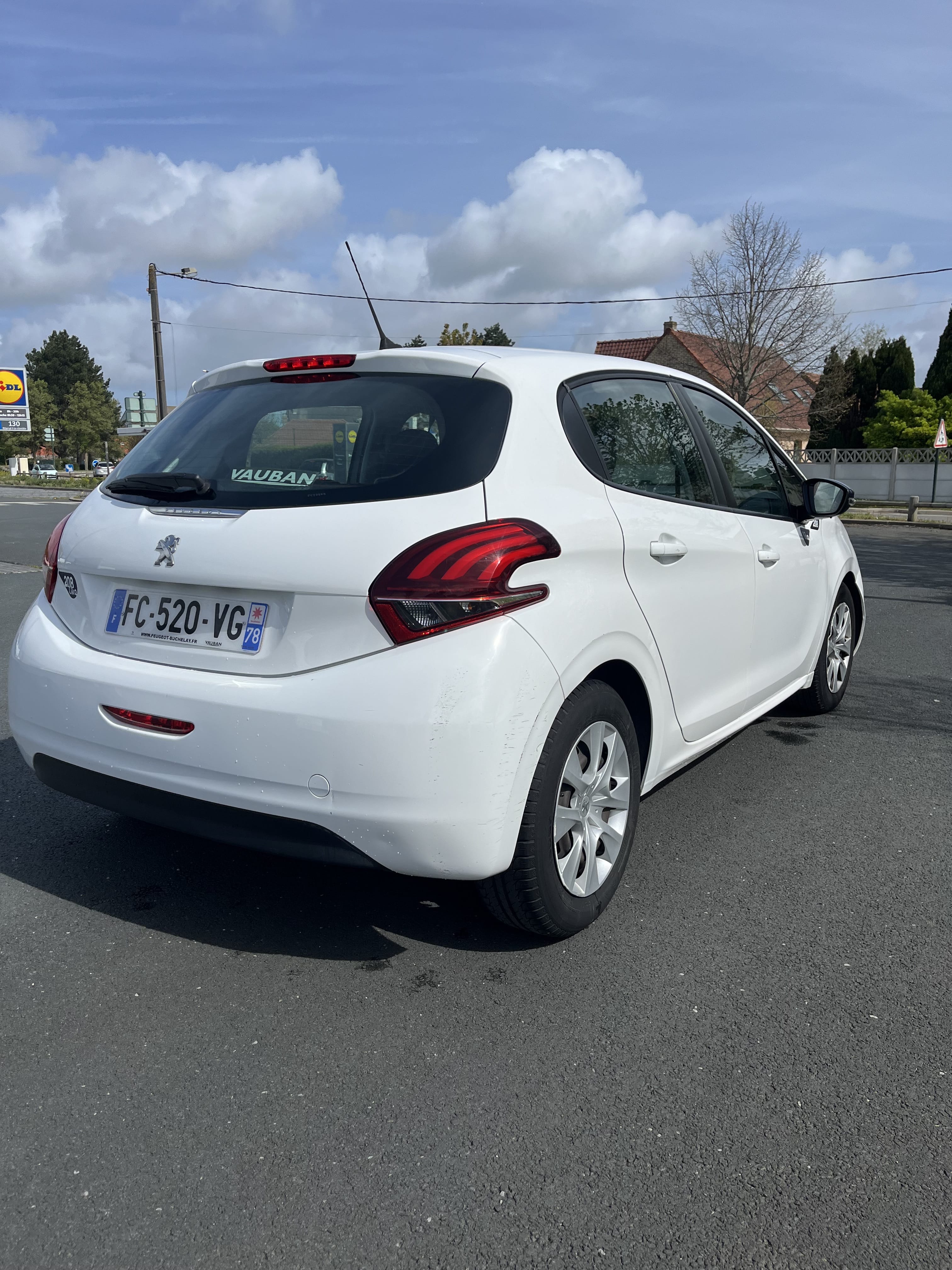 Peugeot 208 avec Régulateur de vitesse