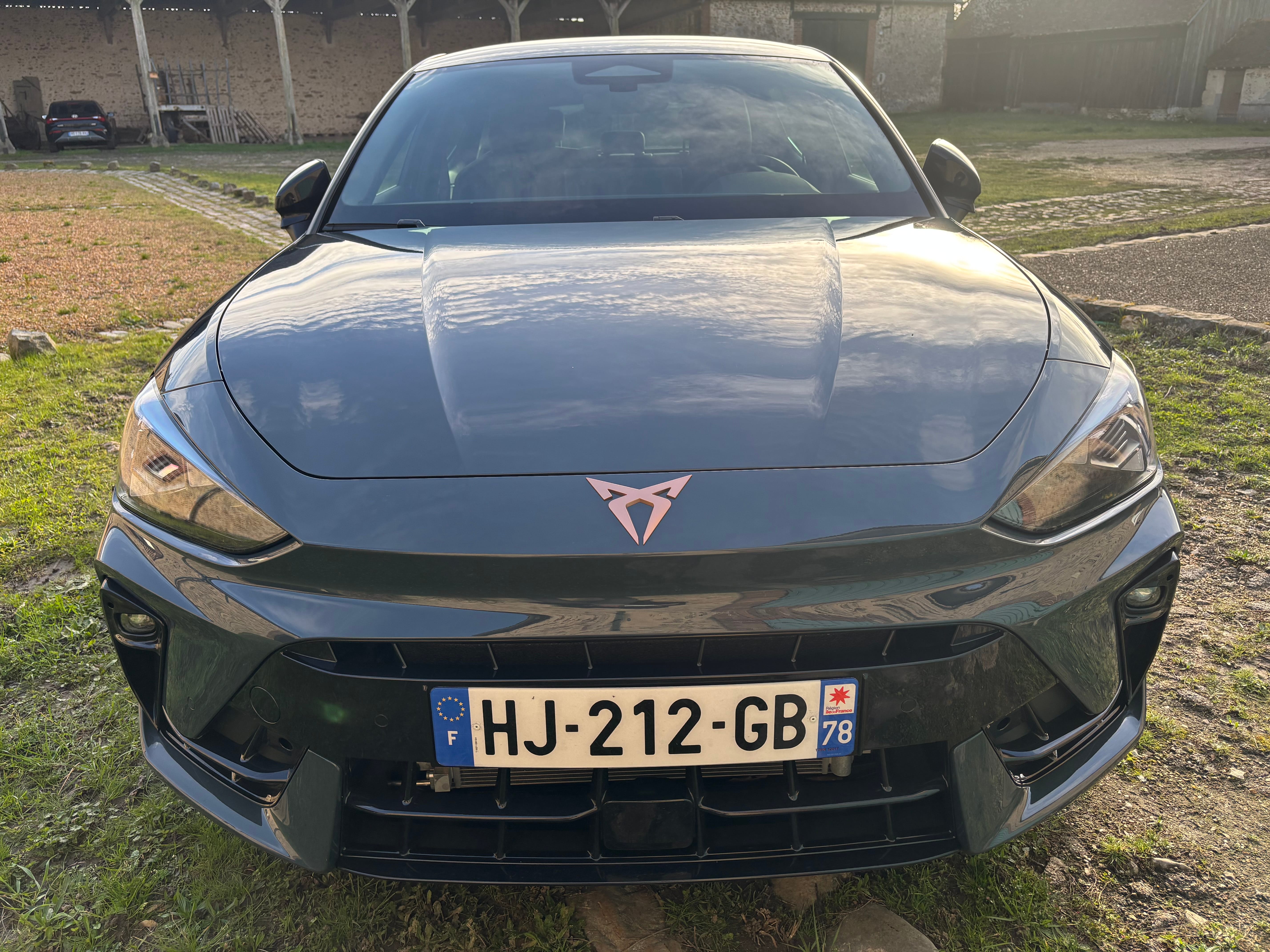 Cupra Leon 1.4 e-Hybride V DSG6, 2026, Essence 95 / Électrique (hybride), automatique
