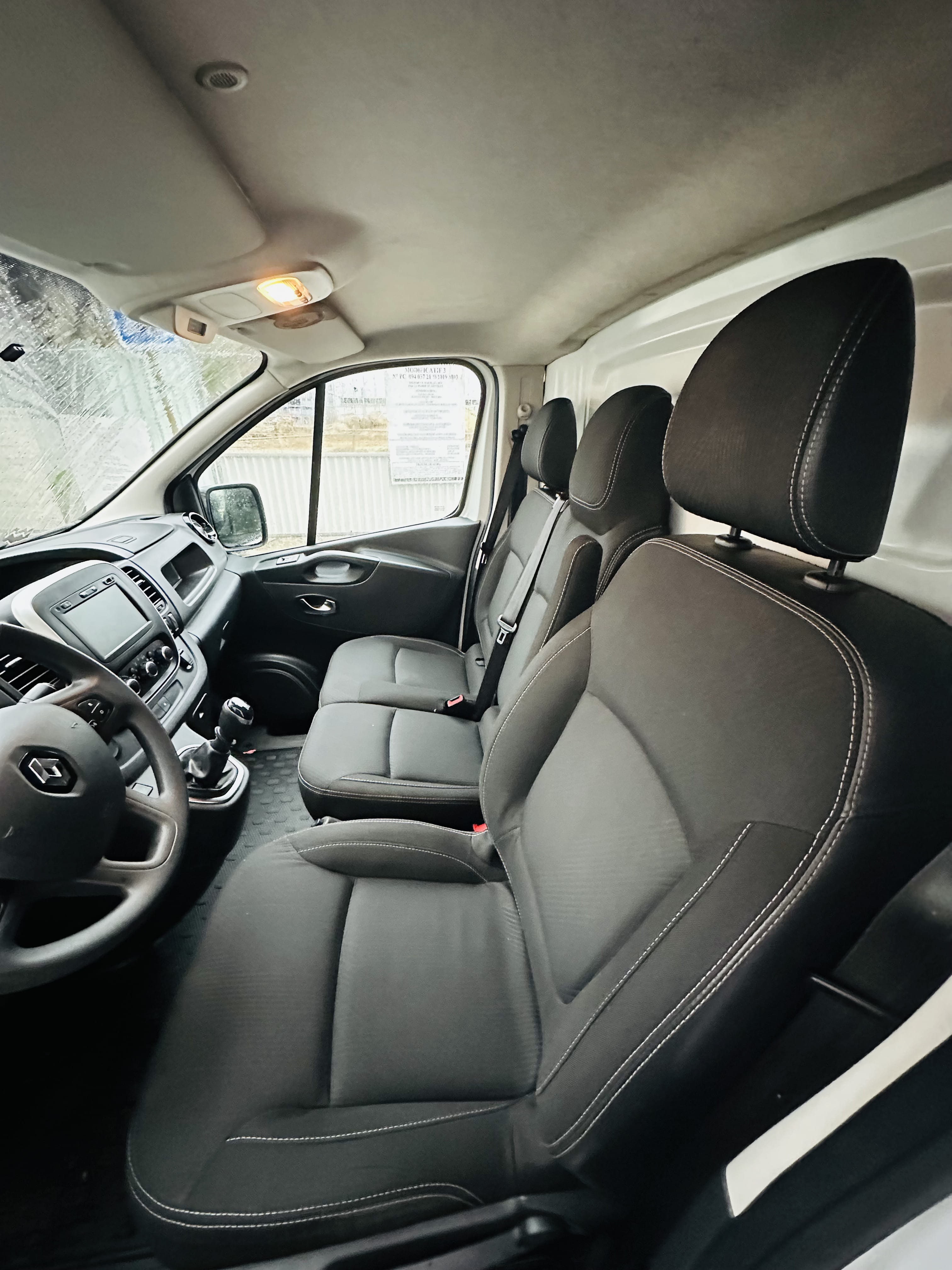 Renault Trafic avec Apple CarPlay