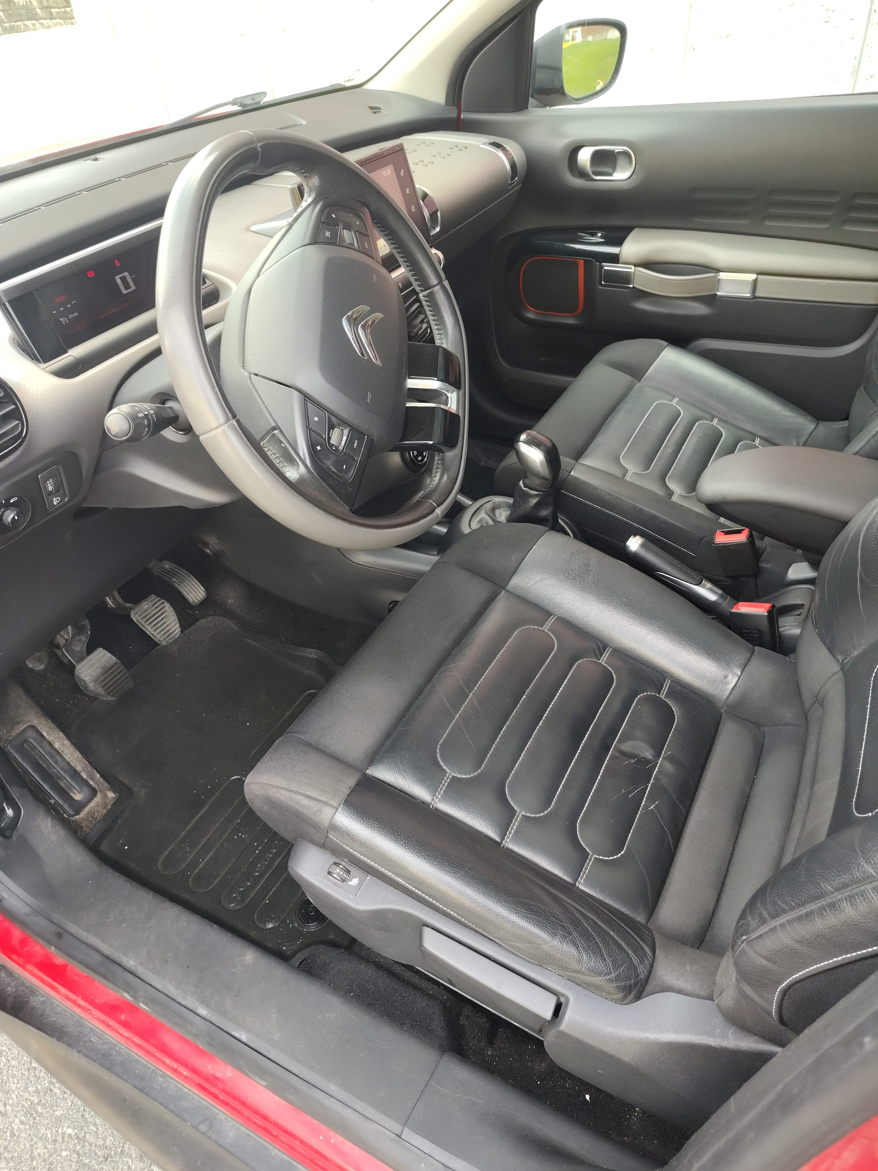 Citroen C4 Cactus med Bluetooth audio