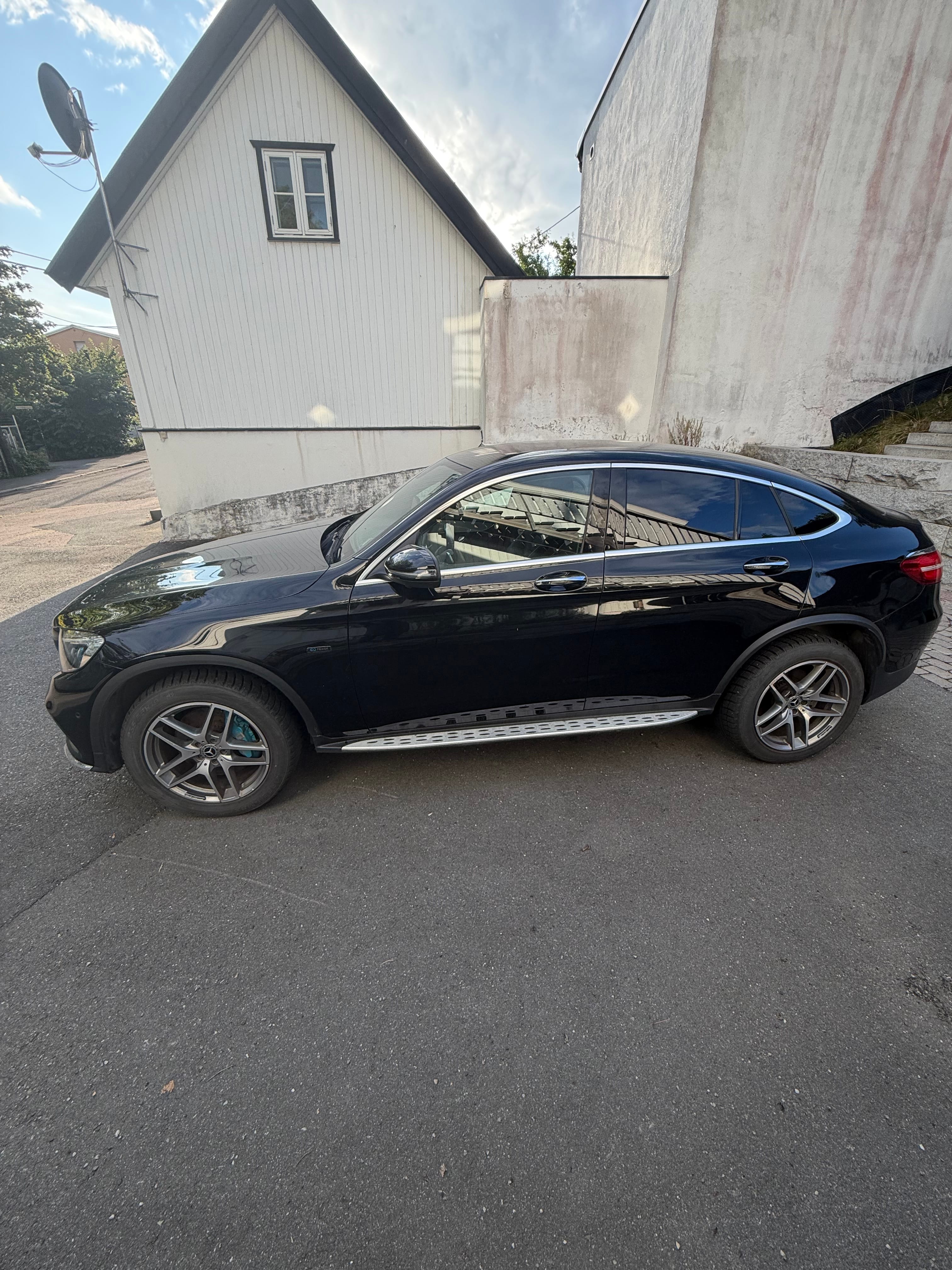 Mercedes-Benz GLC 350E 4Matic with GPS