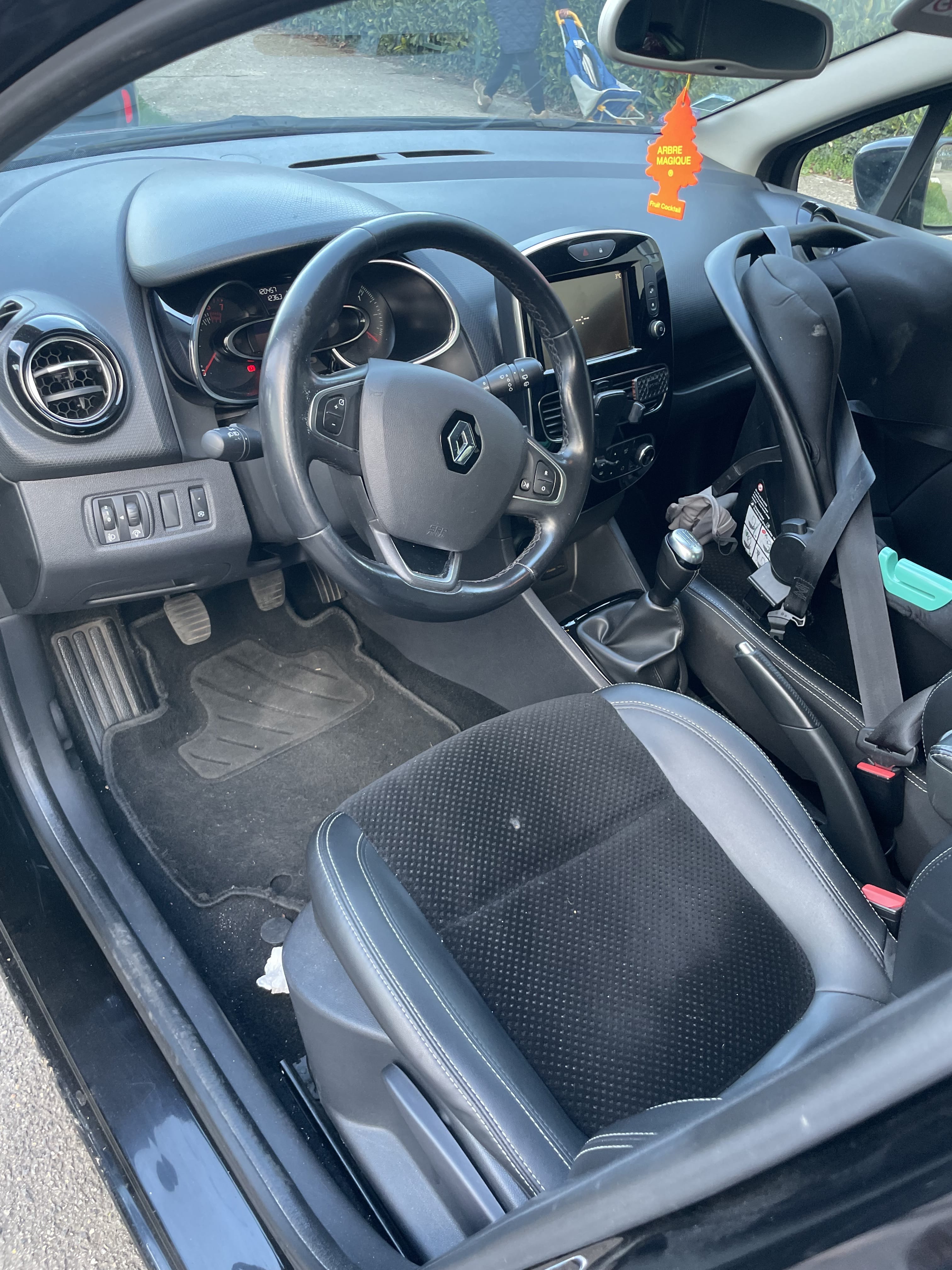 Renault Clio avec Climatisation