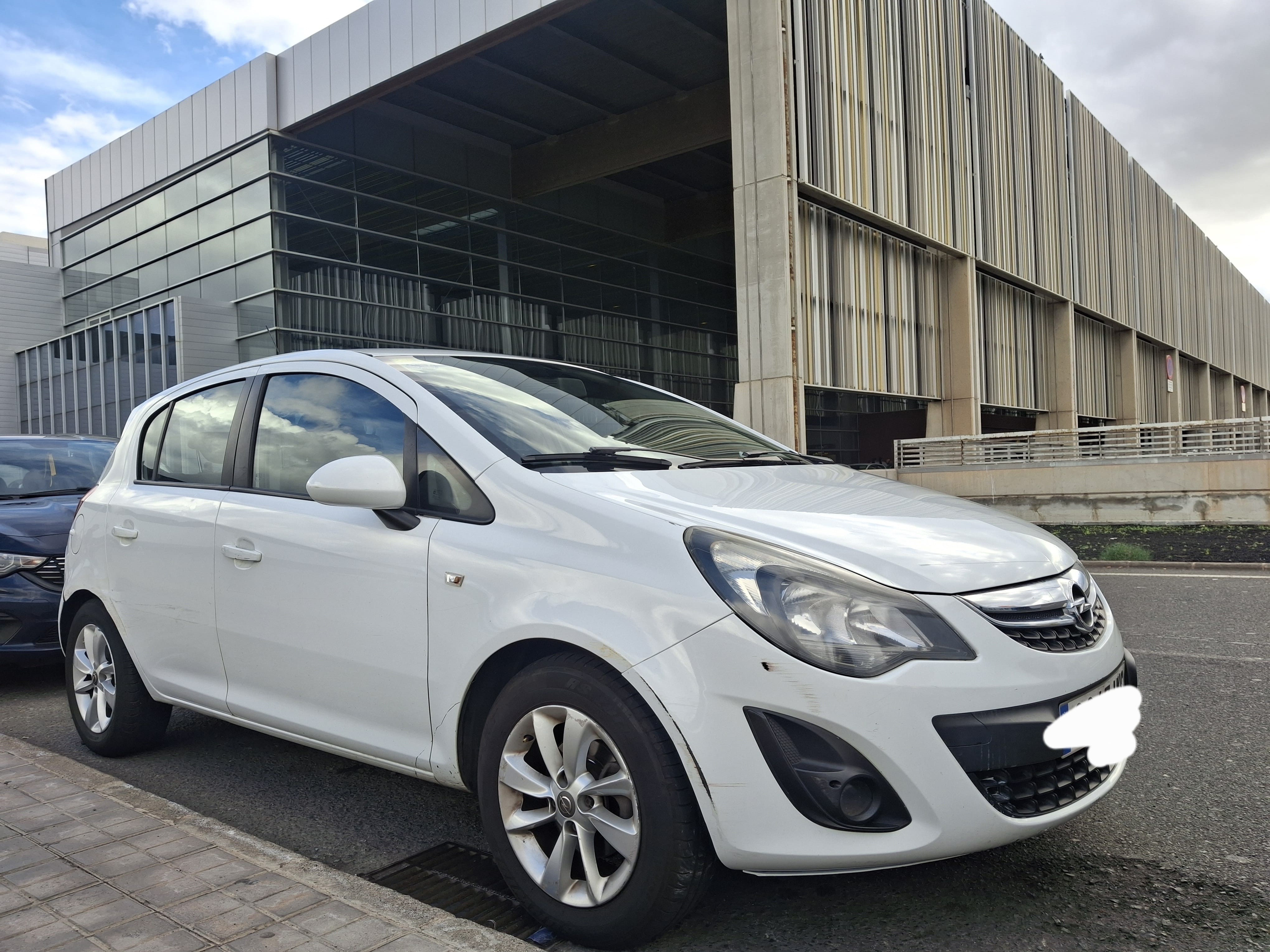 Opel Corsa con Aire acondicionado