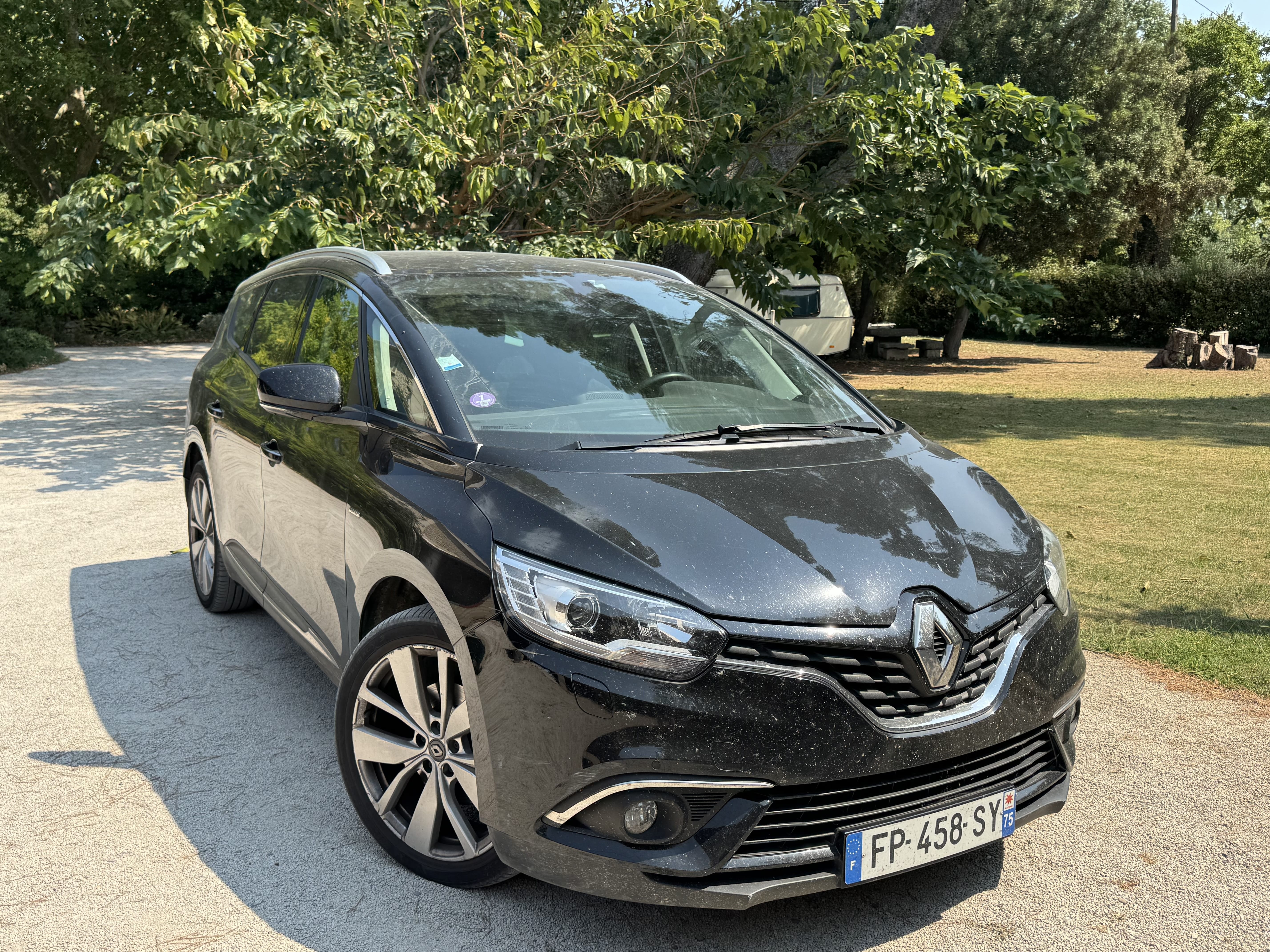 Renault Grand Scenic, 2021, Essence 95, automatique, 7 places