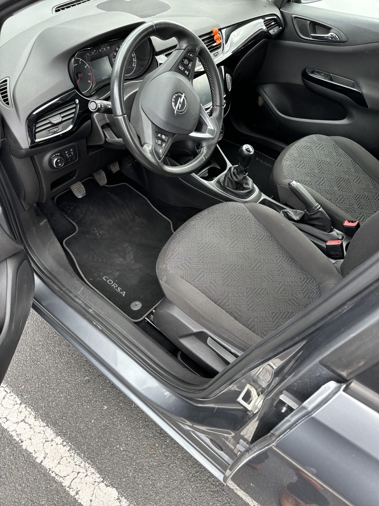 Opel Corsa avec Régulateur de vitesse