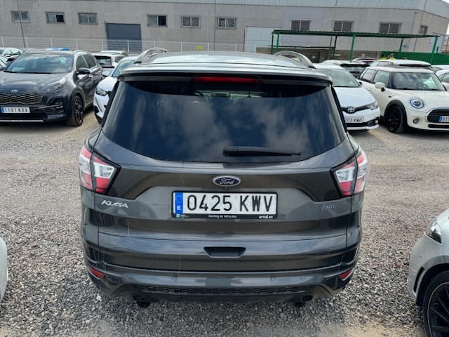 Ford Kuga avec GPS