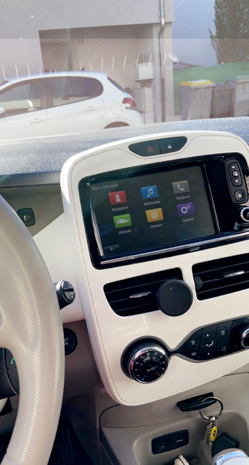 Renault ZOE, 2015, Électrique, automatique