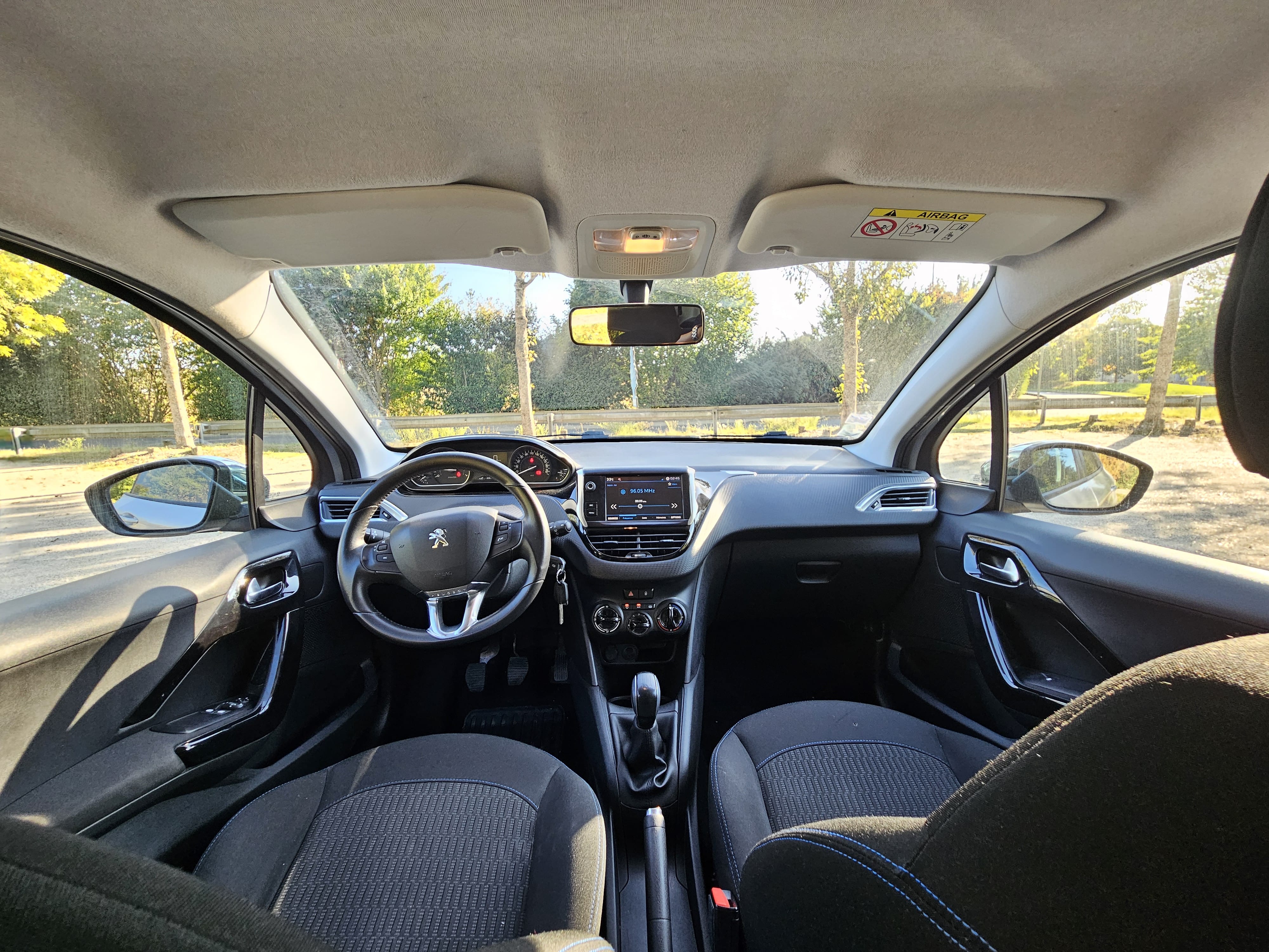 Peugeot 208 avec Régulateur de vitesse