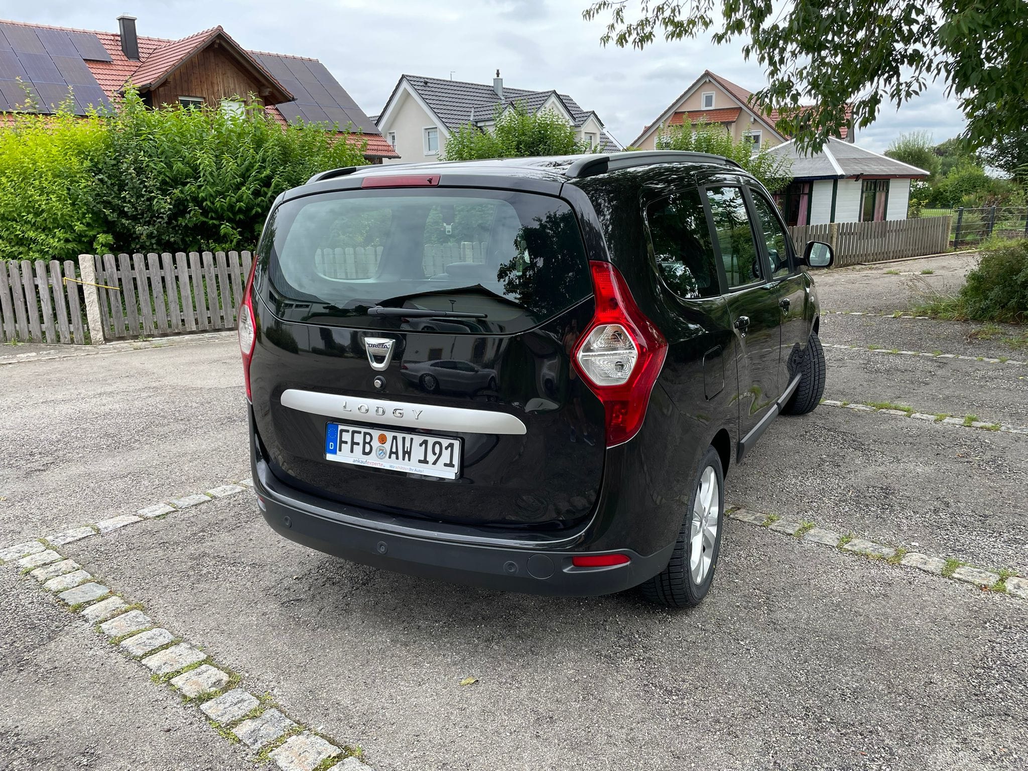 Dacia Lodgy with GPS