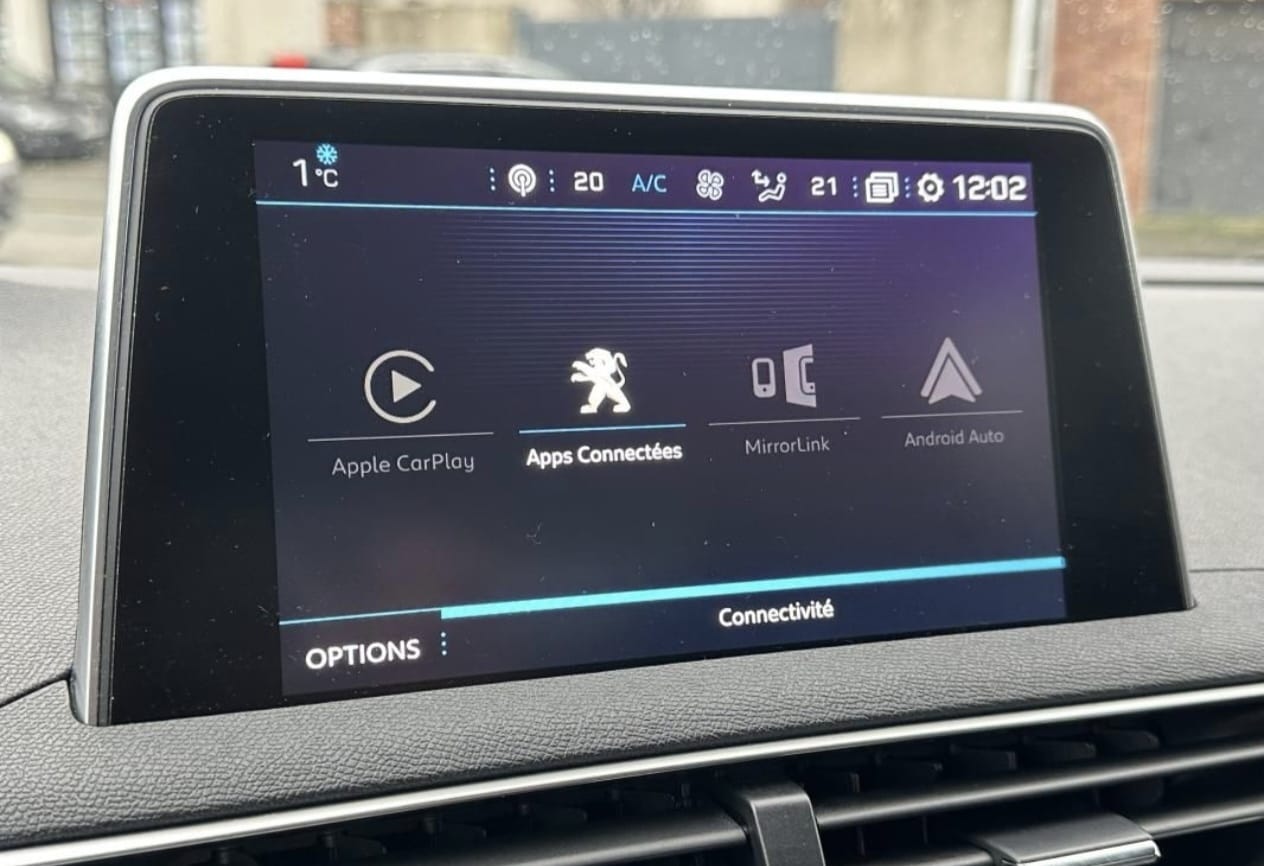 Peugeot 3008 avec Apple CarPlay