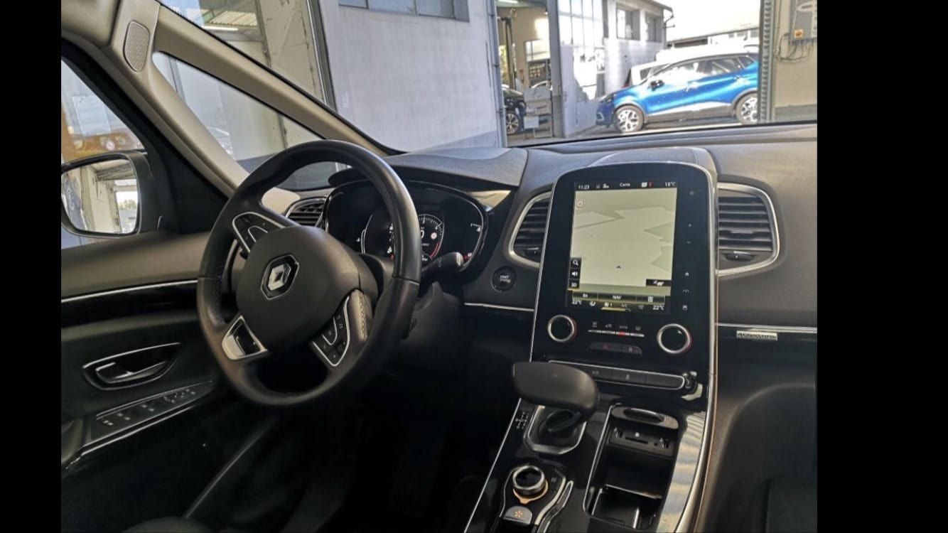 Renault Espace met Cruise control