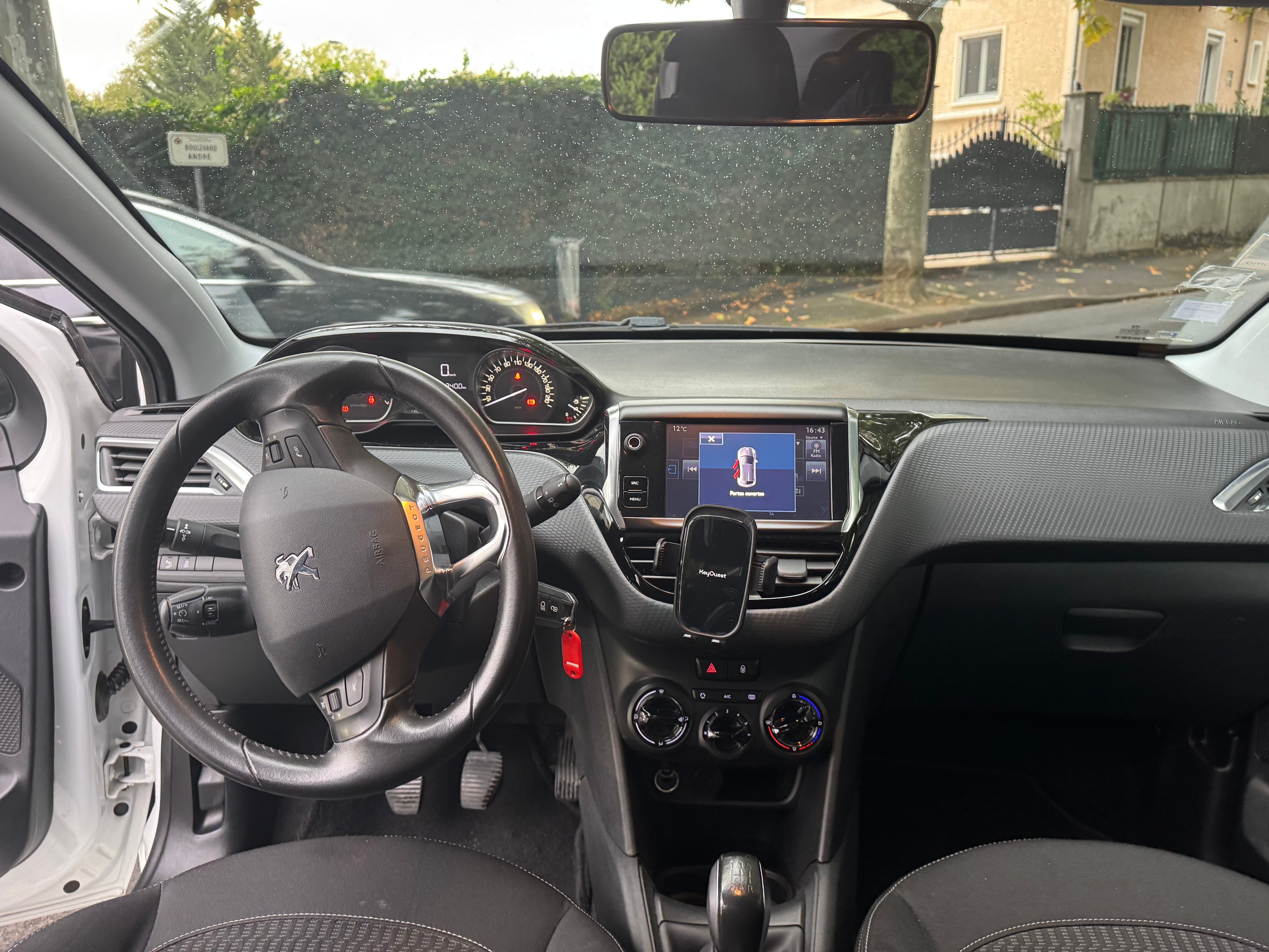 Peugeot 208 avec Audio Bluetooth