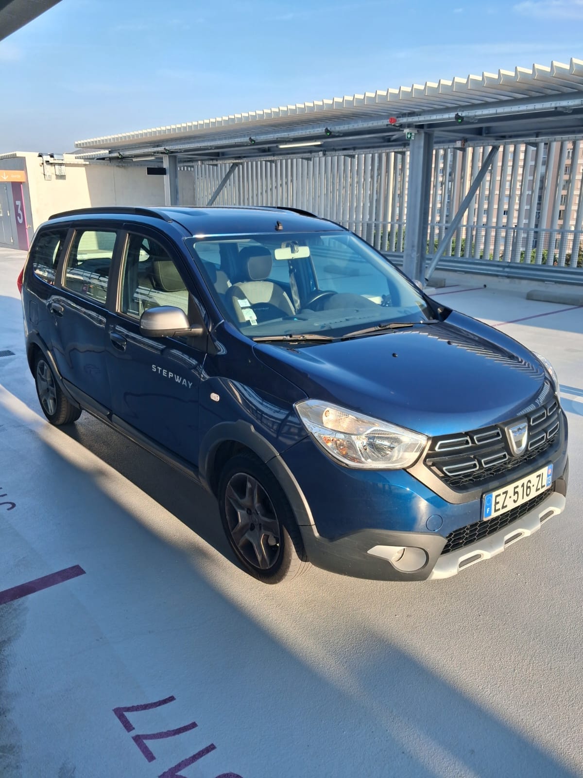 Dacia Lodgy, 2018, Essence 95, 7 plazas