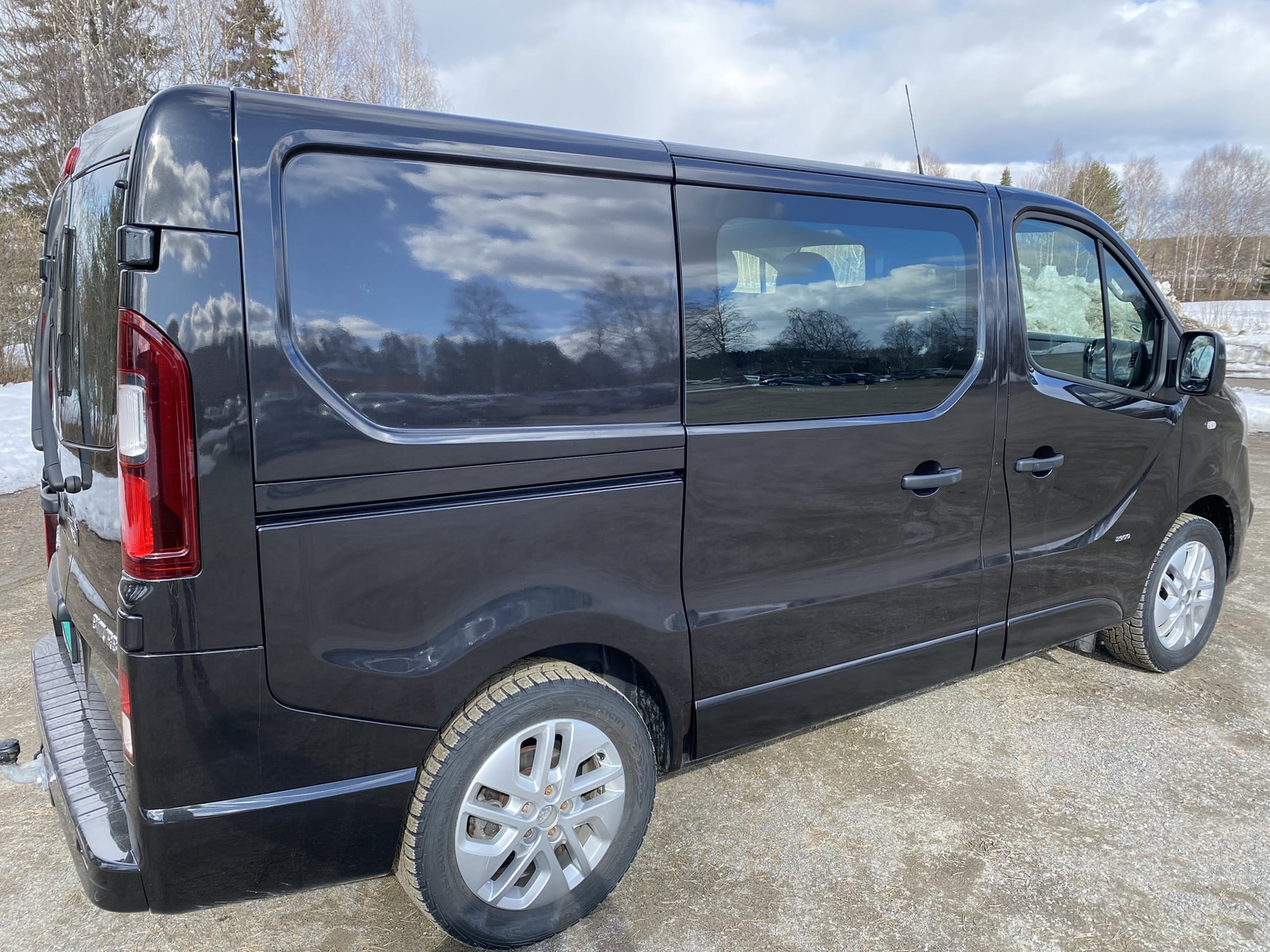 Opel Vivaro med Aircondition
