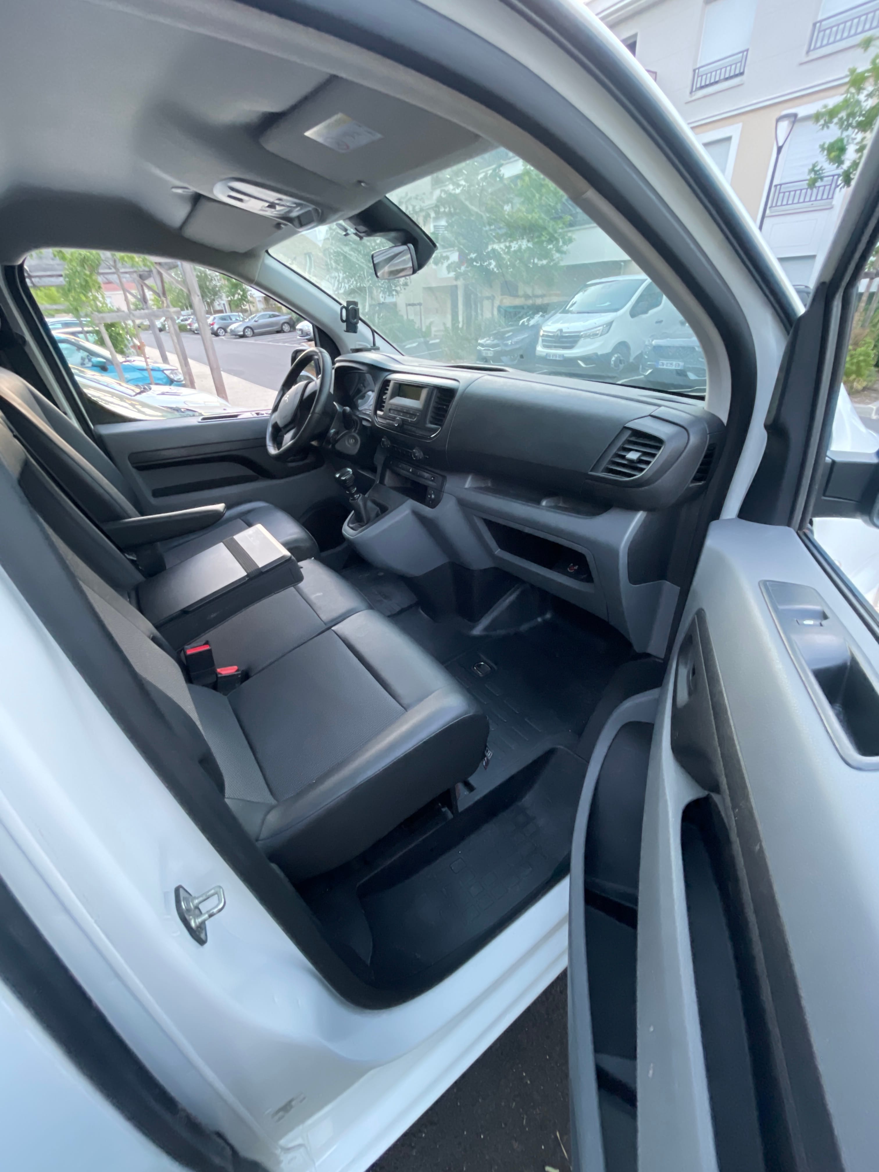 Peugeot Expert 2.0 BlueHDI avec Régulateur de vitesse