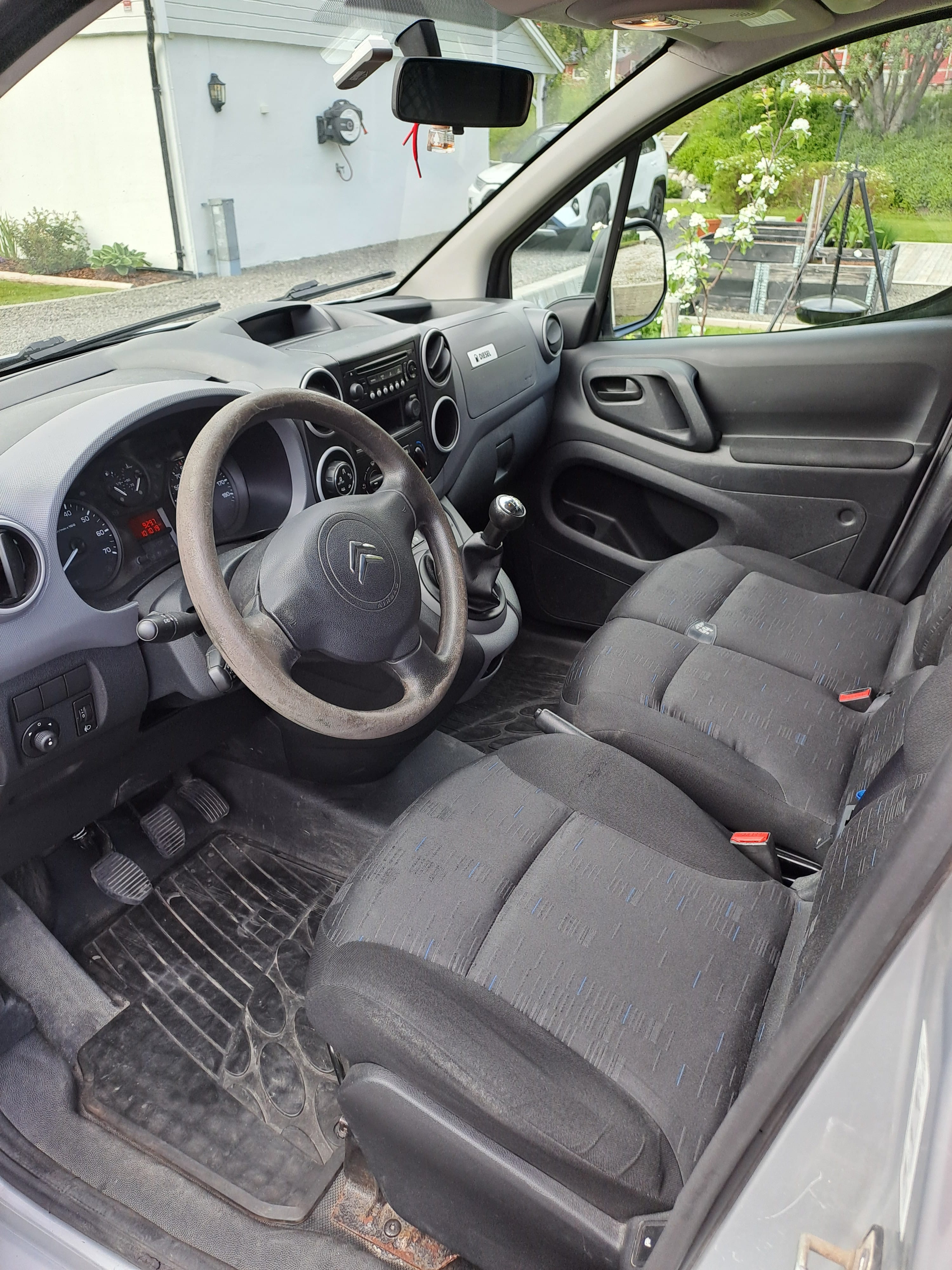 Citroen Berlingo with Bluetooth audio
