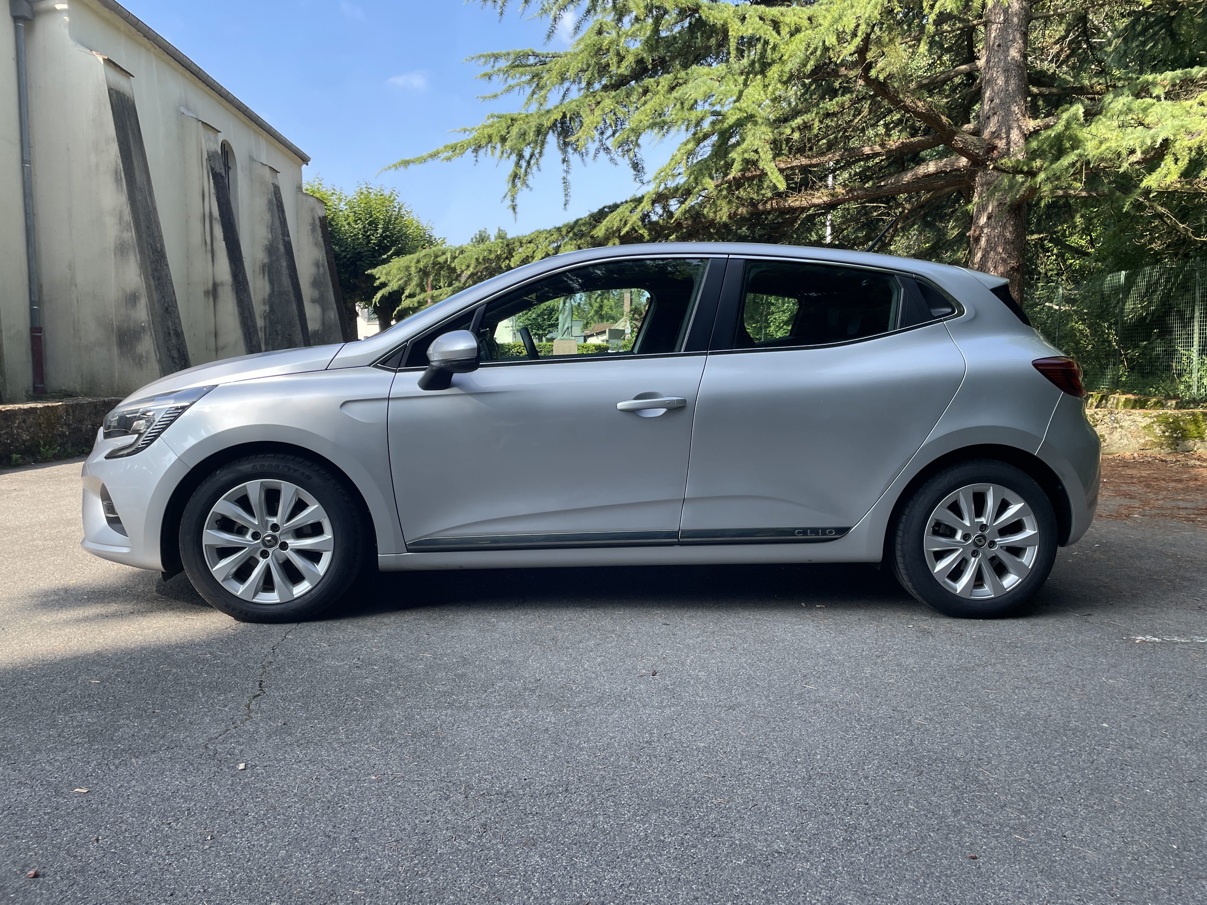 Renault Clio avec Climatisation