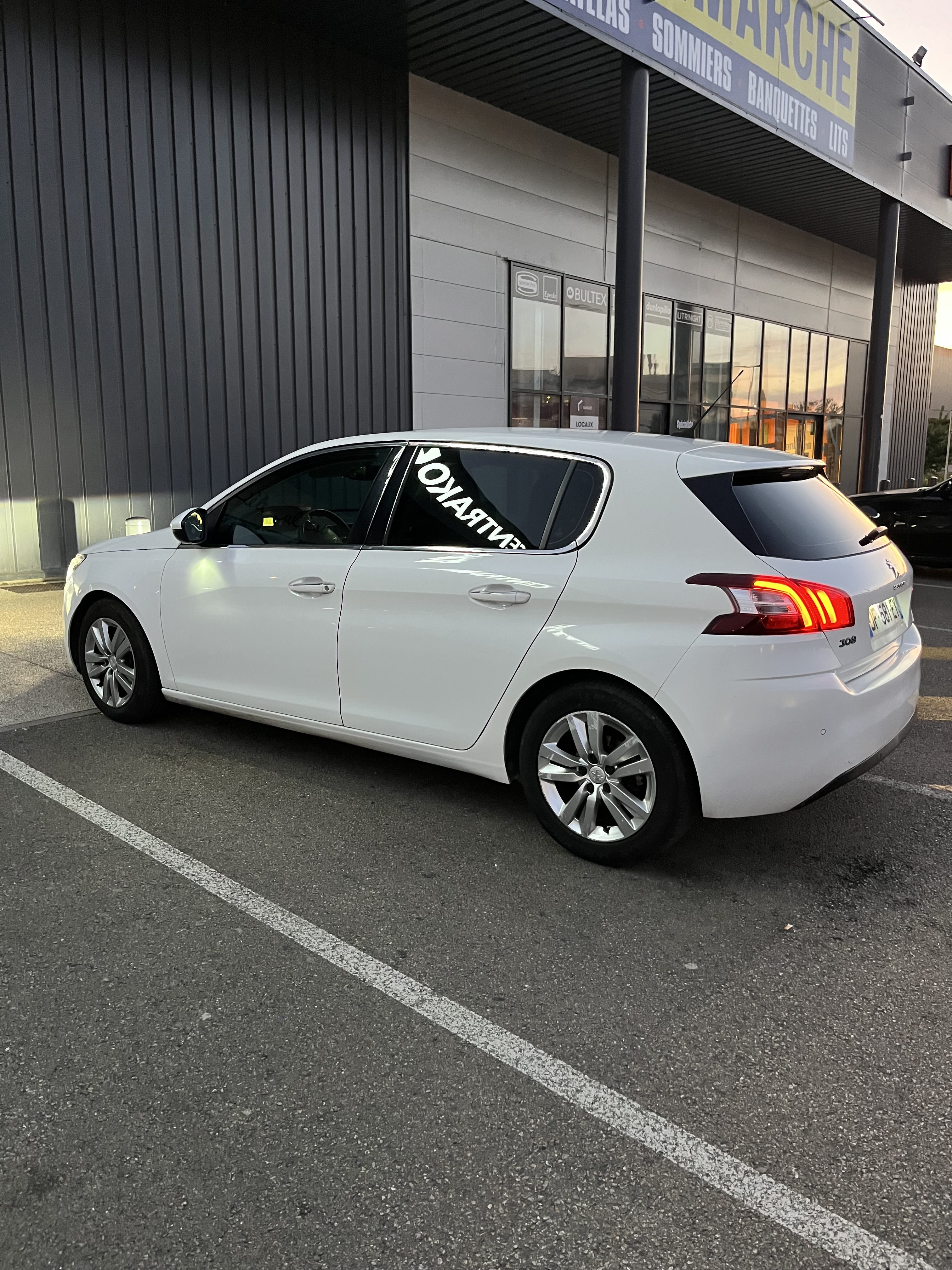 Peugeot 308 avec Climatisation