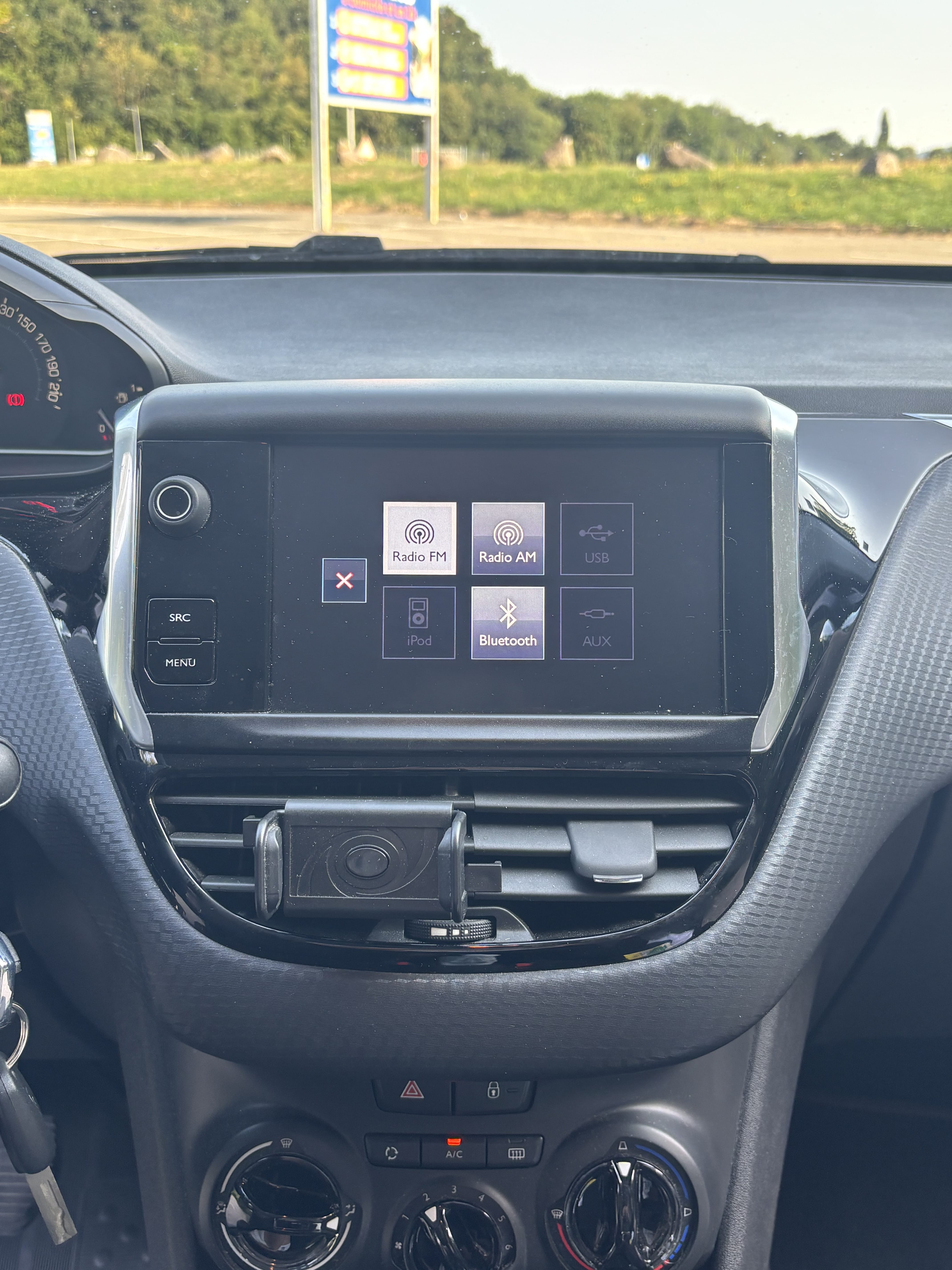 Peugeot 208 avec Pneus neige