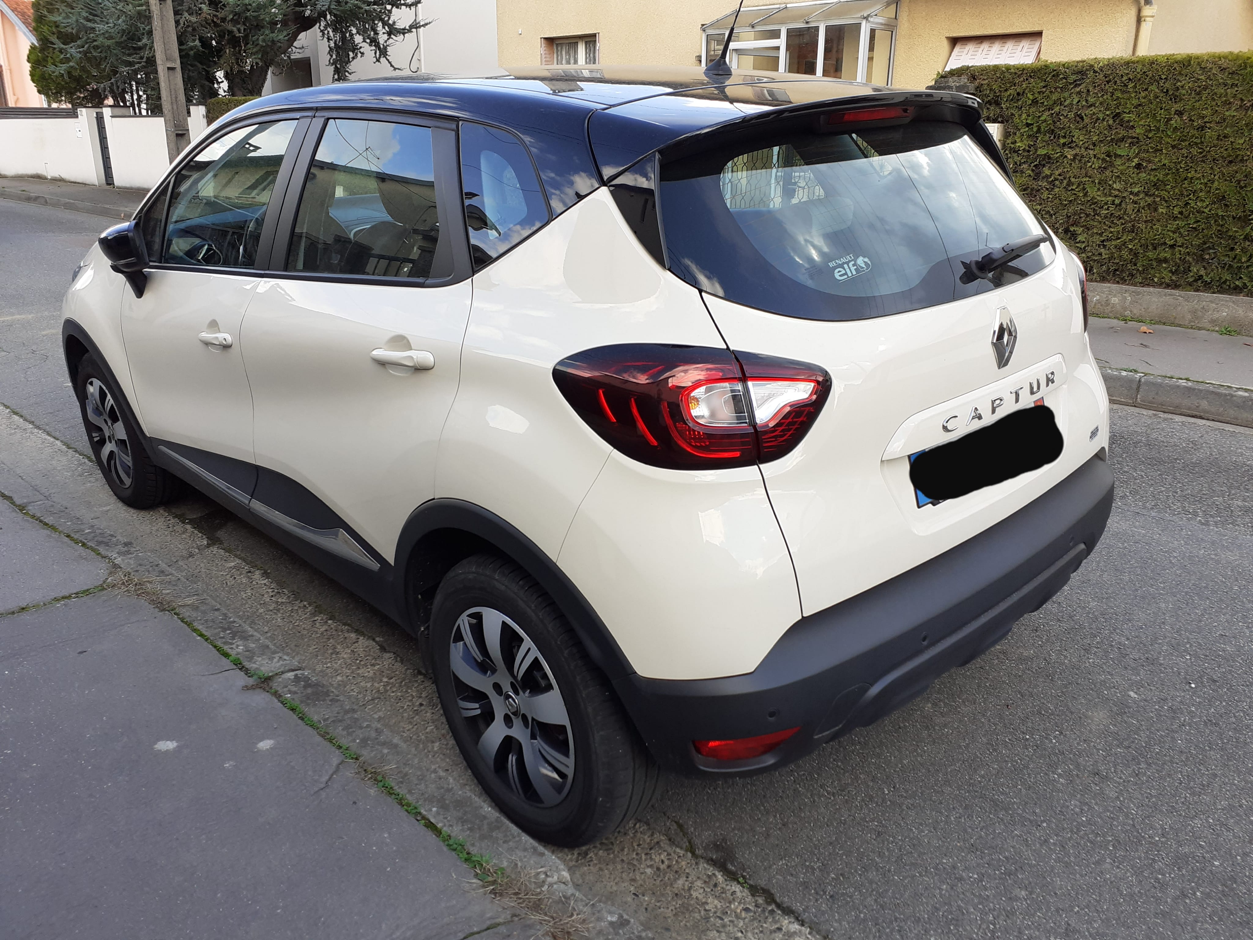 Renault Captur - Proche bus L1 avec GPS
