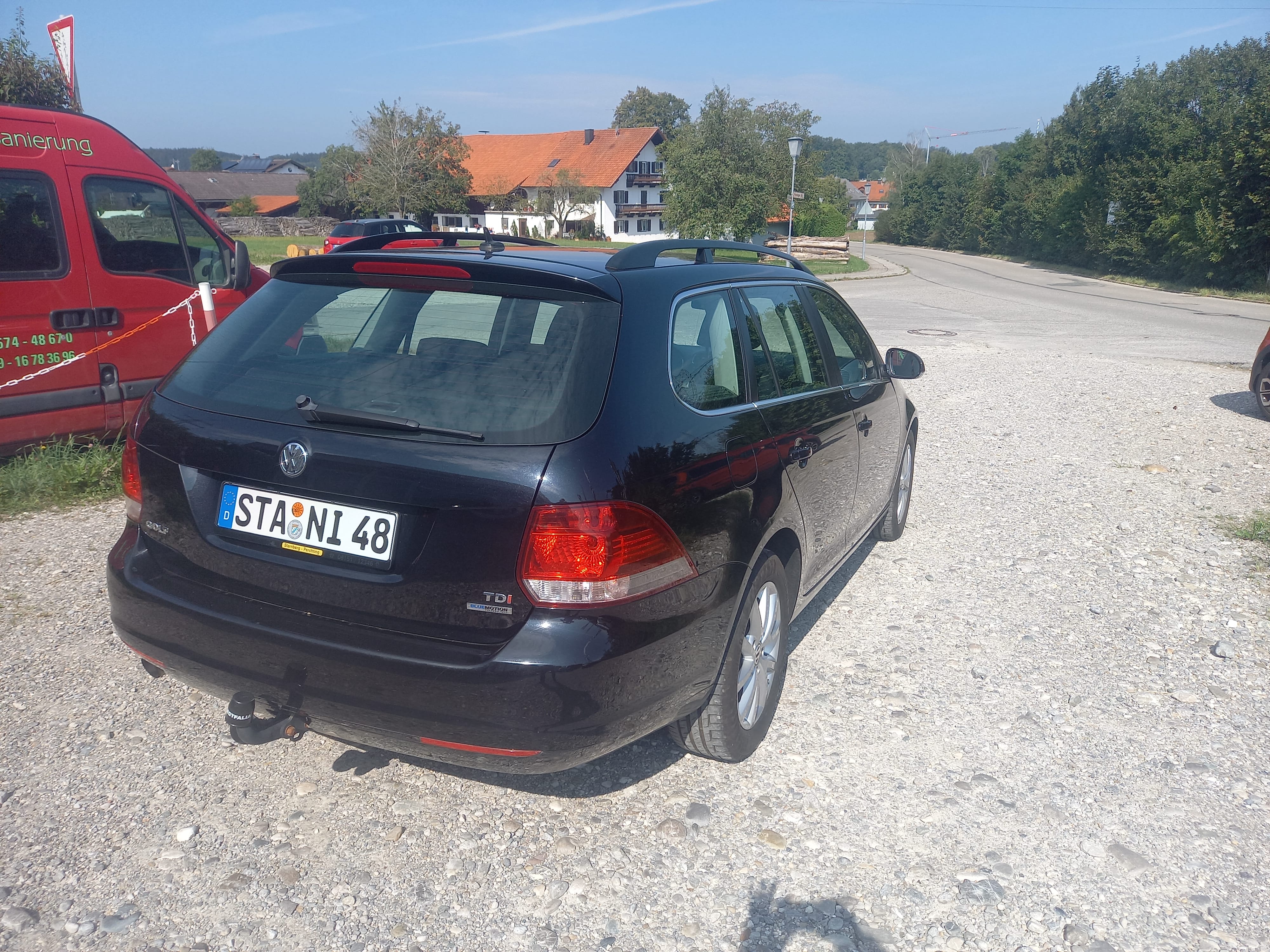 Volkswagen Golf Variant STA-NI 48 mit Winterreifen