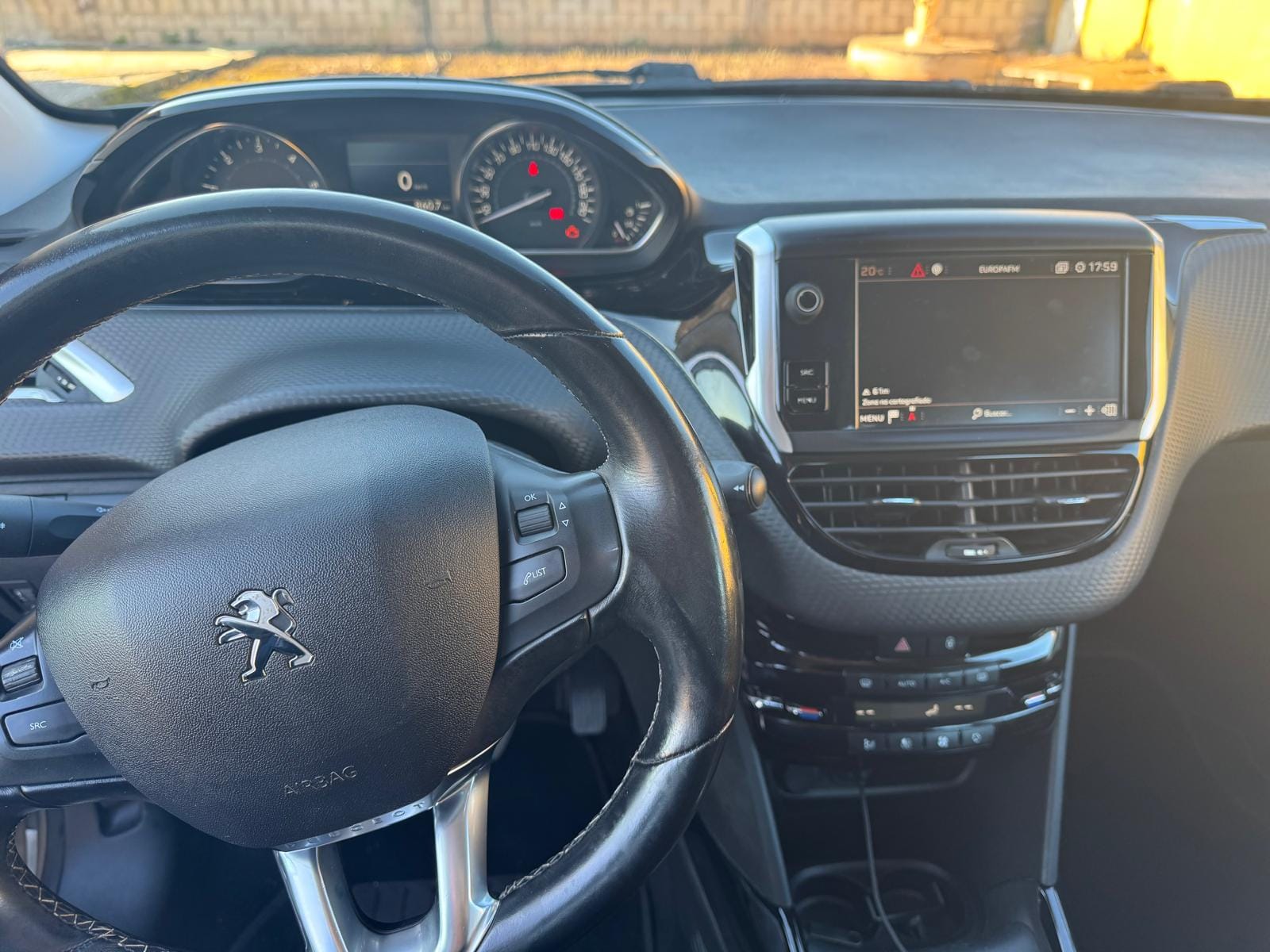 Peugeot 2008 1.5 blueHDI con Control de velocidad